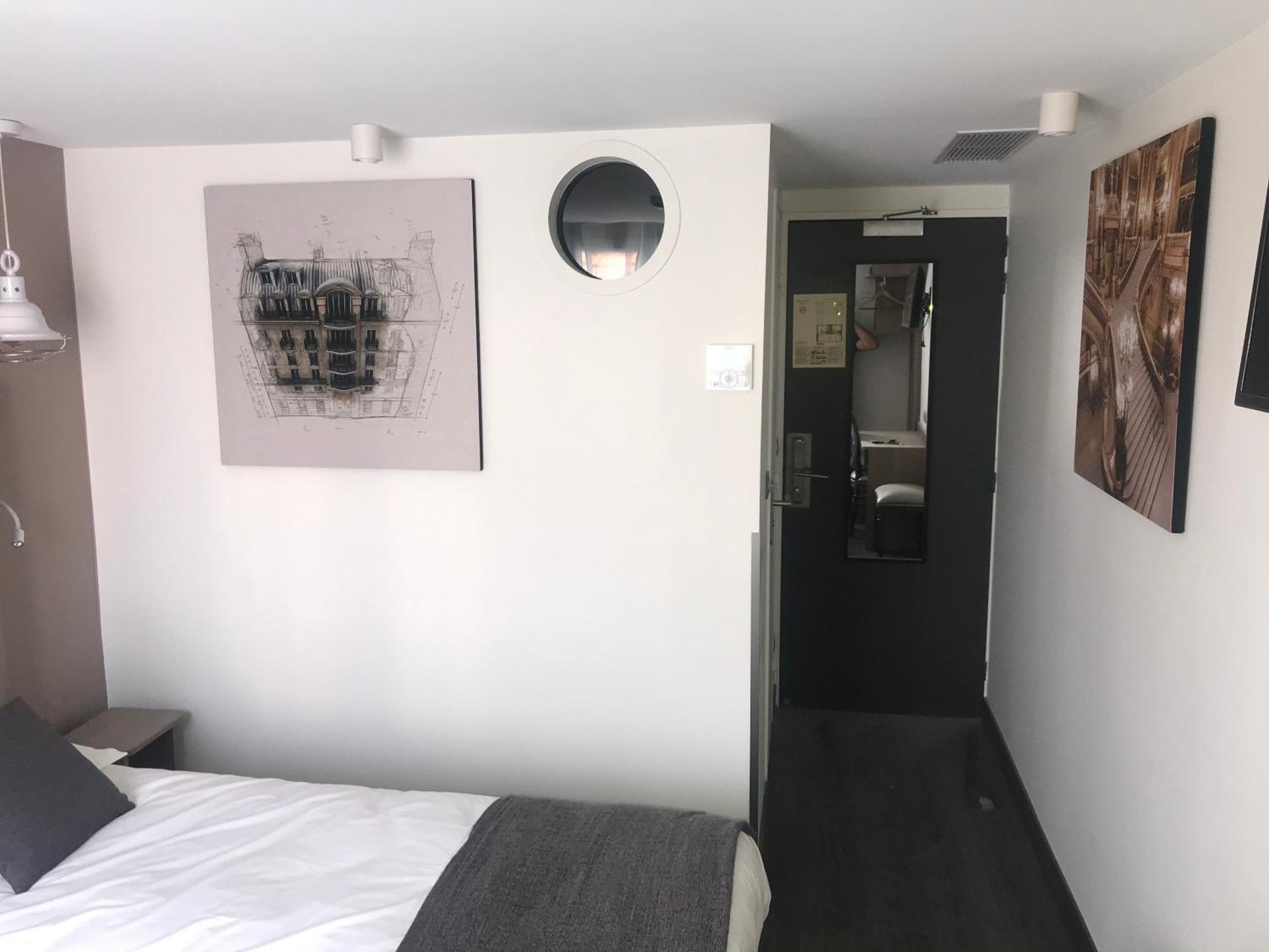 Twin Room photo 2
