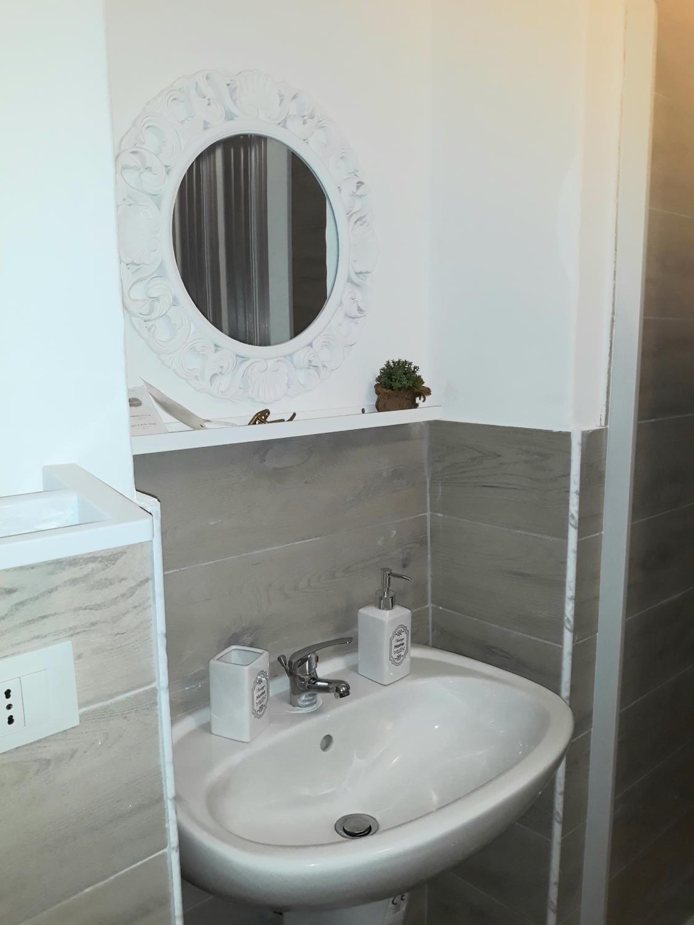 Deluxe Triple Room - Photo 2