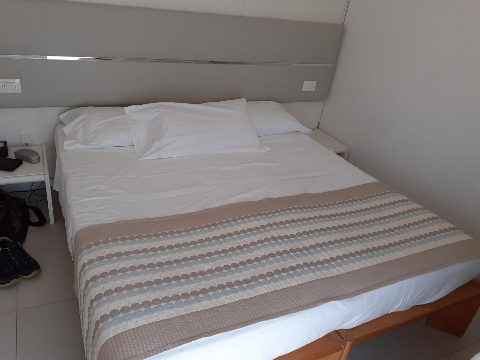 Small Double Room - Photo 6