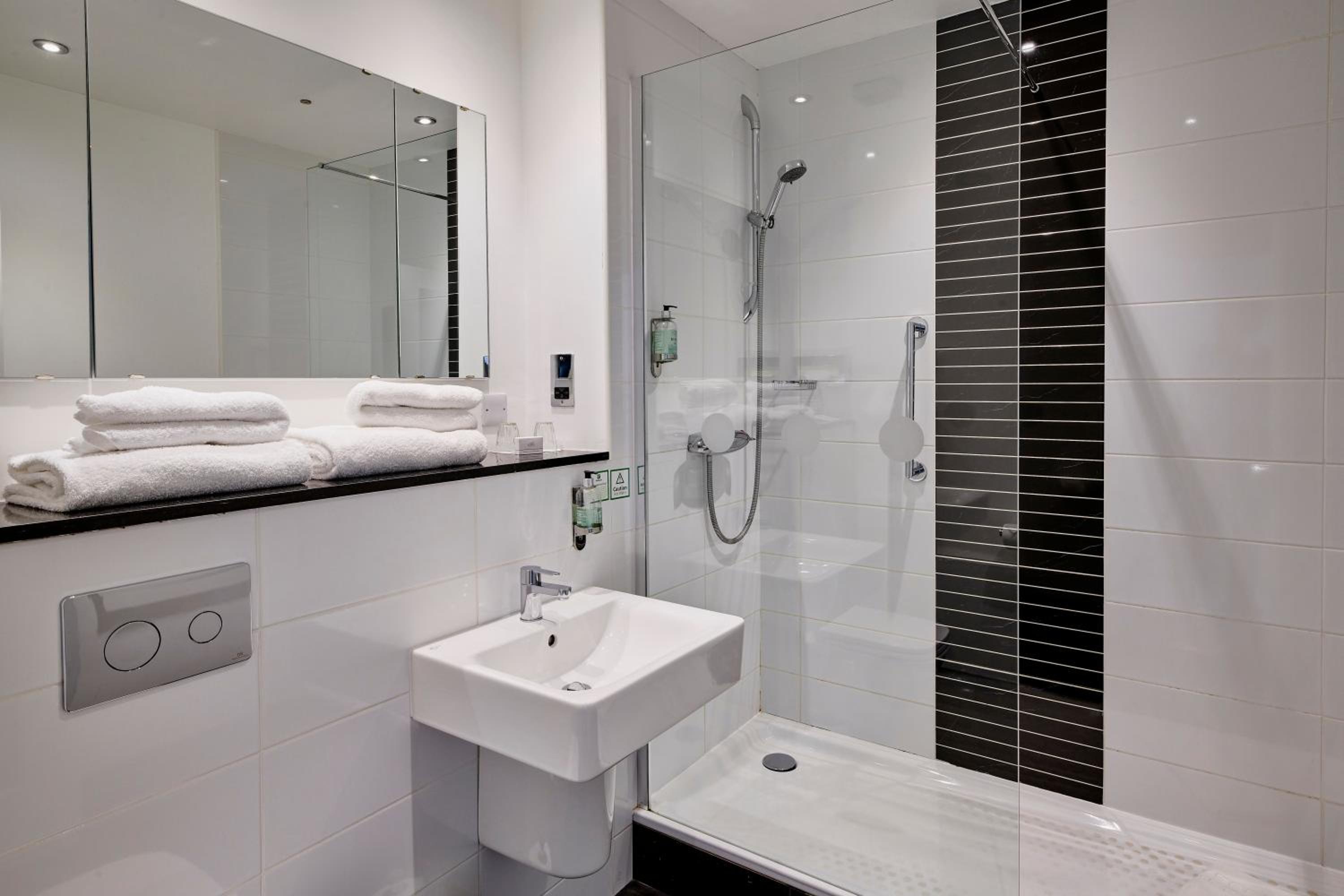 Standard Double Room - Photo 2