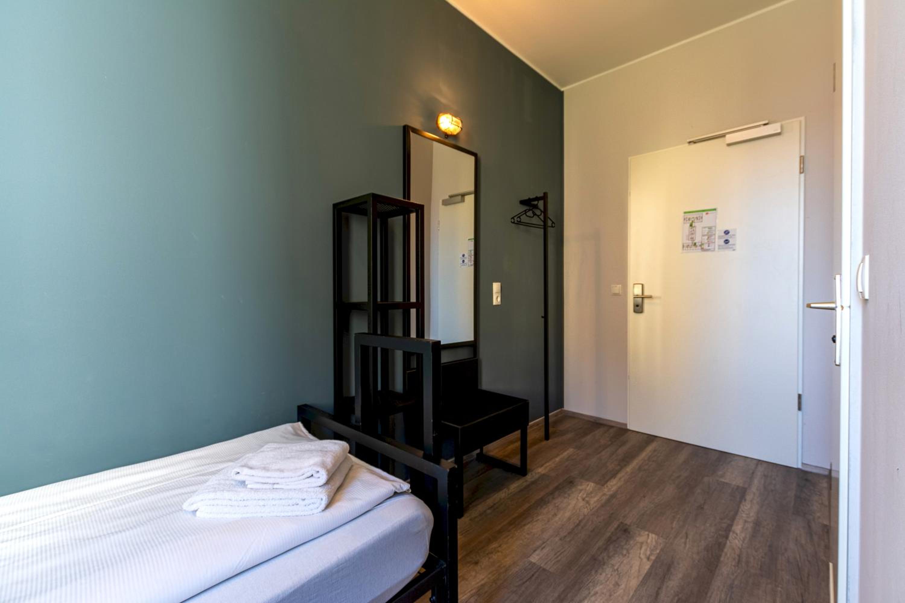 Single Room photo 3