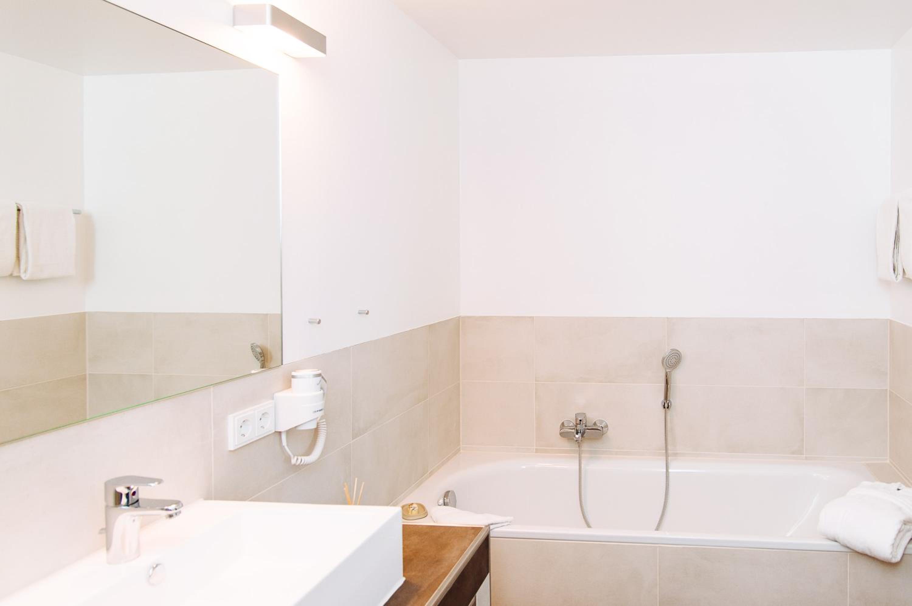 Junior Suite - Photo 9