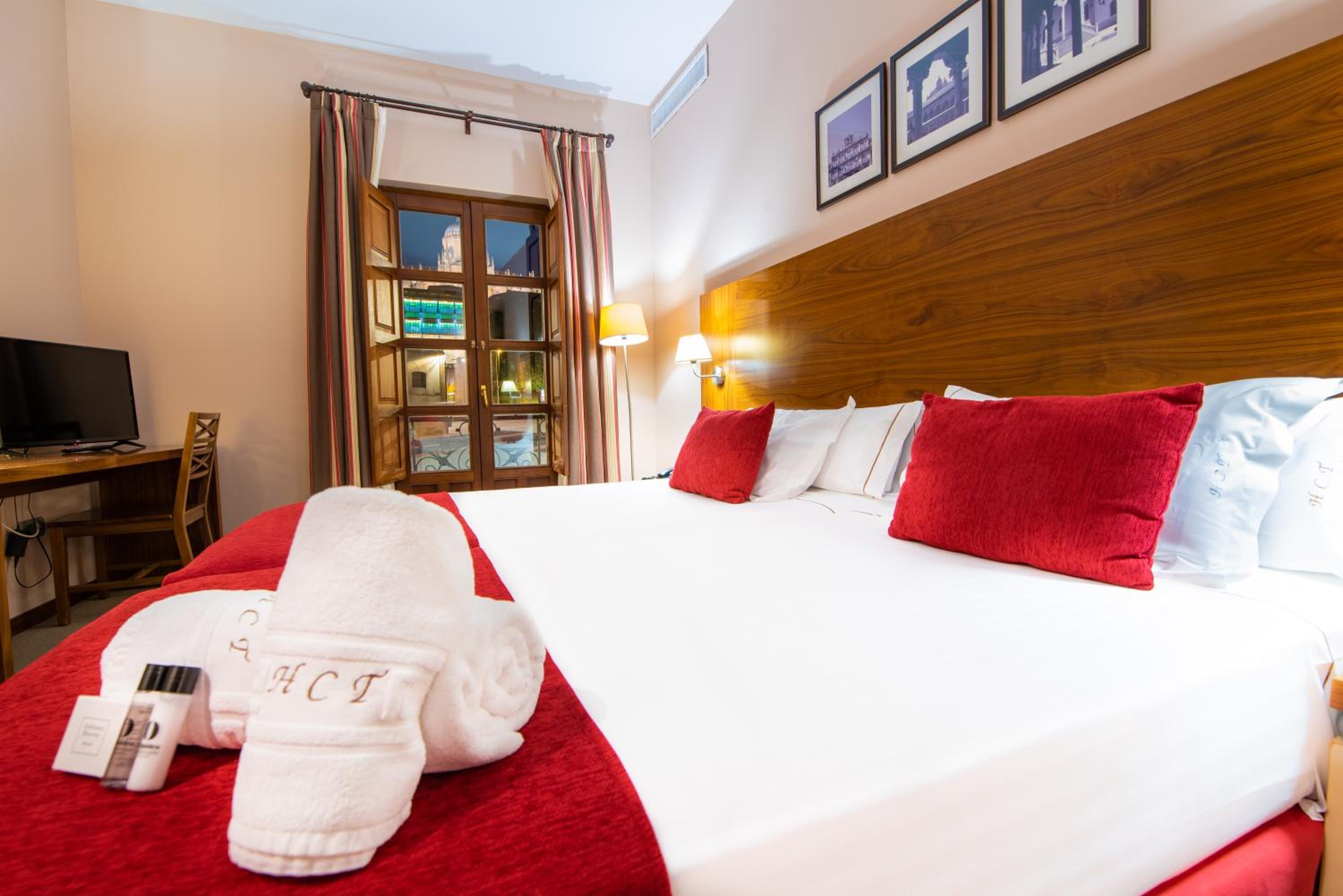 Double or Twin Room - Photo 21