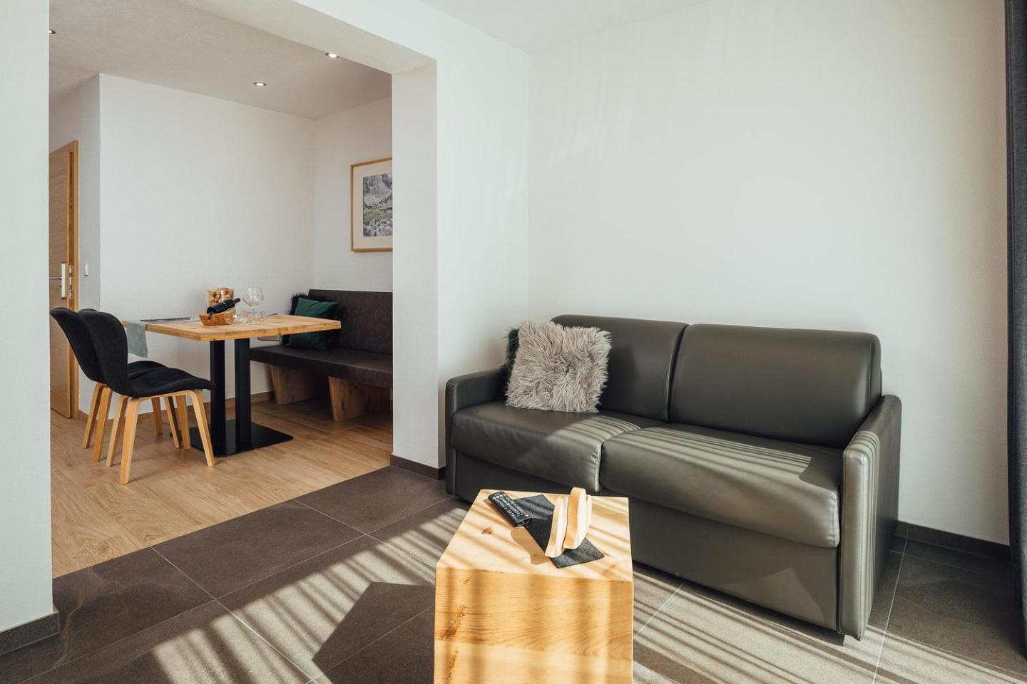 Apartment photo 3