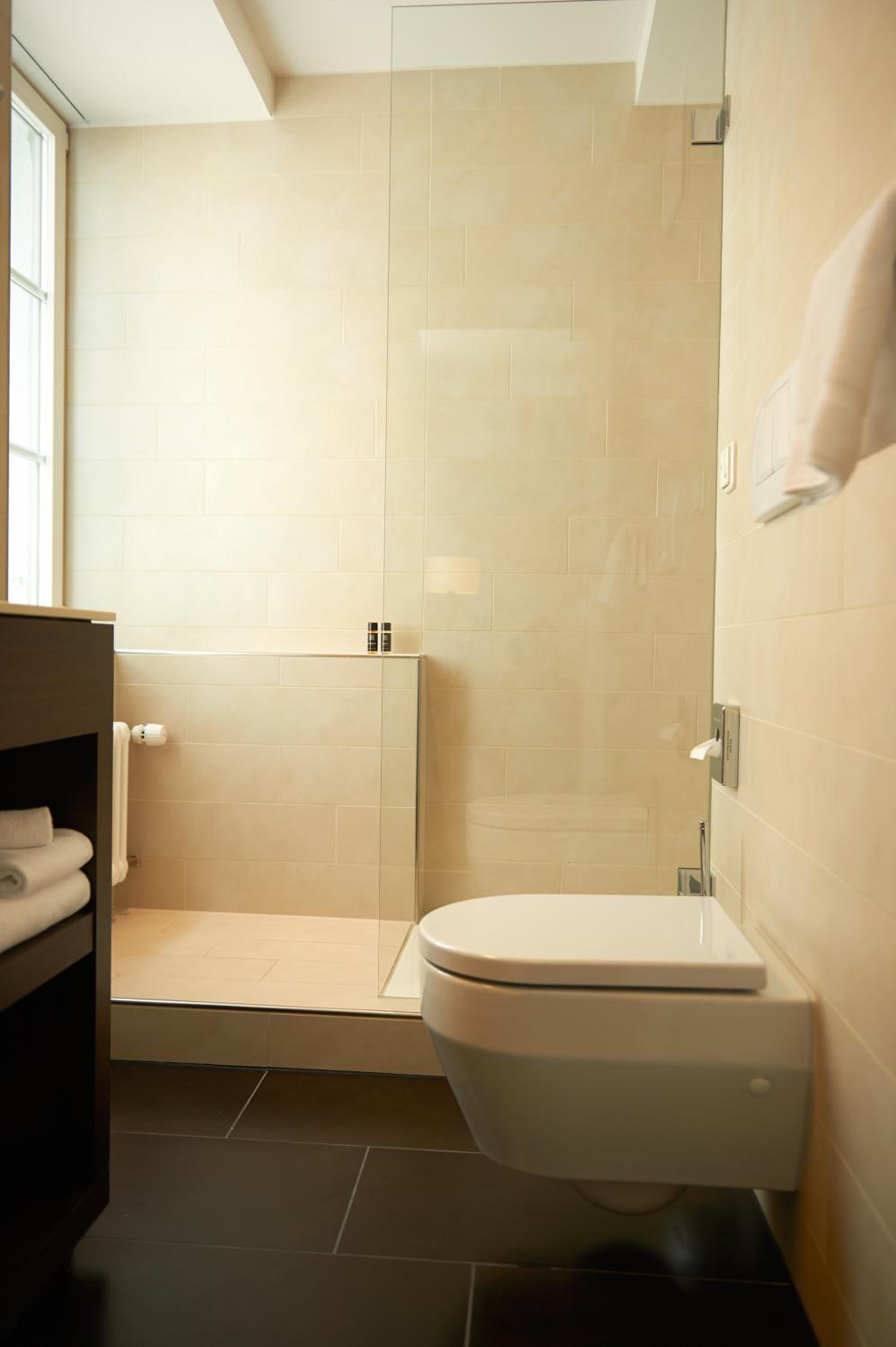 Boutique Queen Room