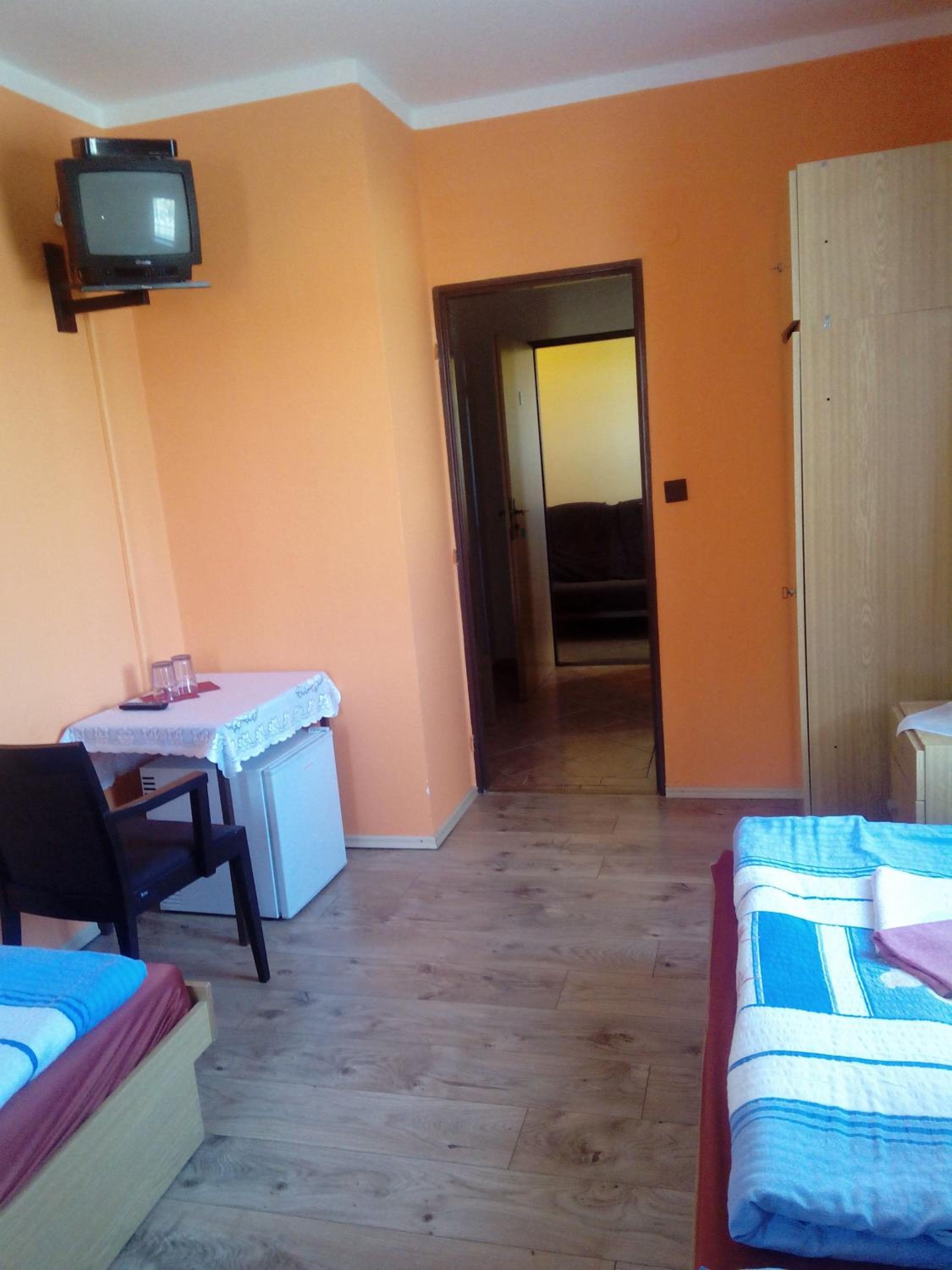 Double or Twin Room photo 3