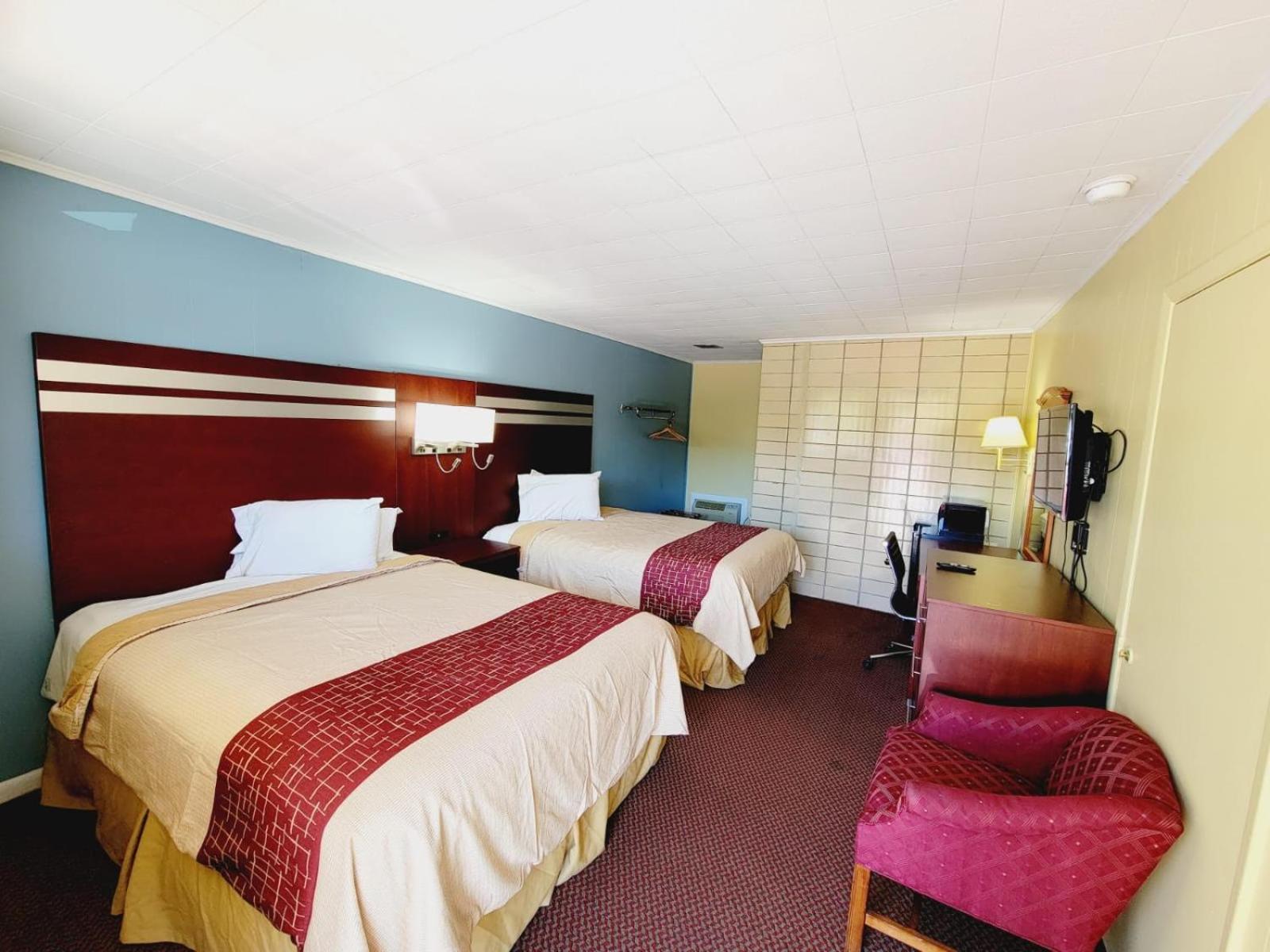 Double Room with Two Double Beds - Smoking