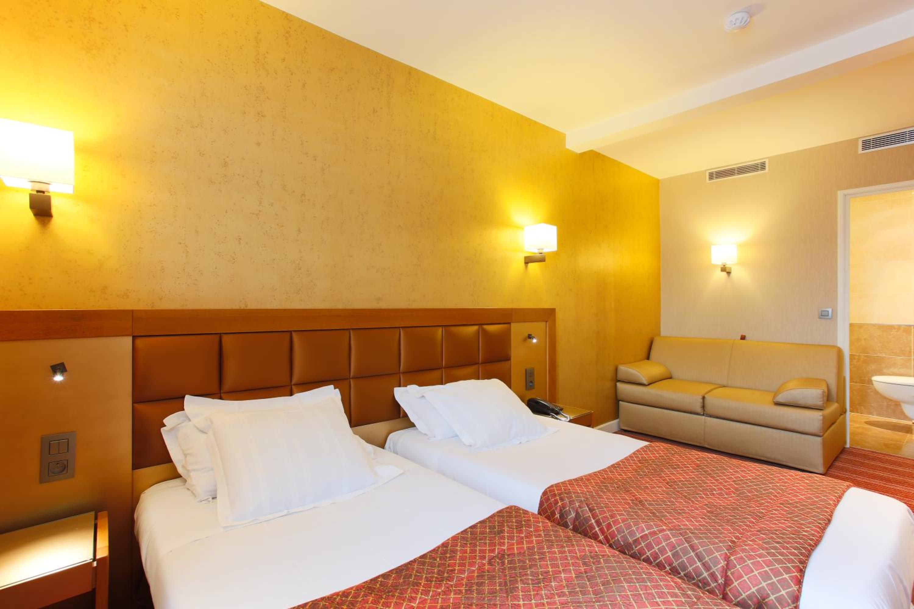 Twin Room photo 1