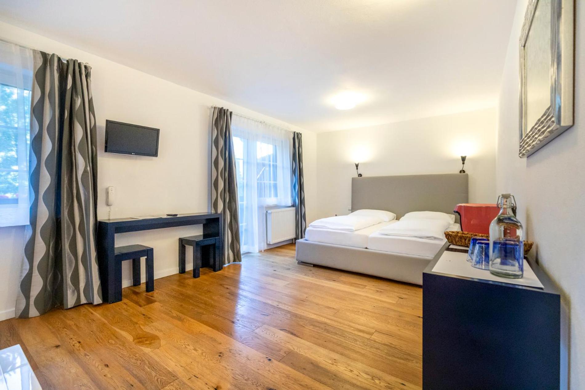 Junior Suite with Balcony photo 3