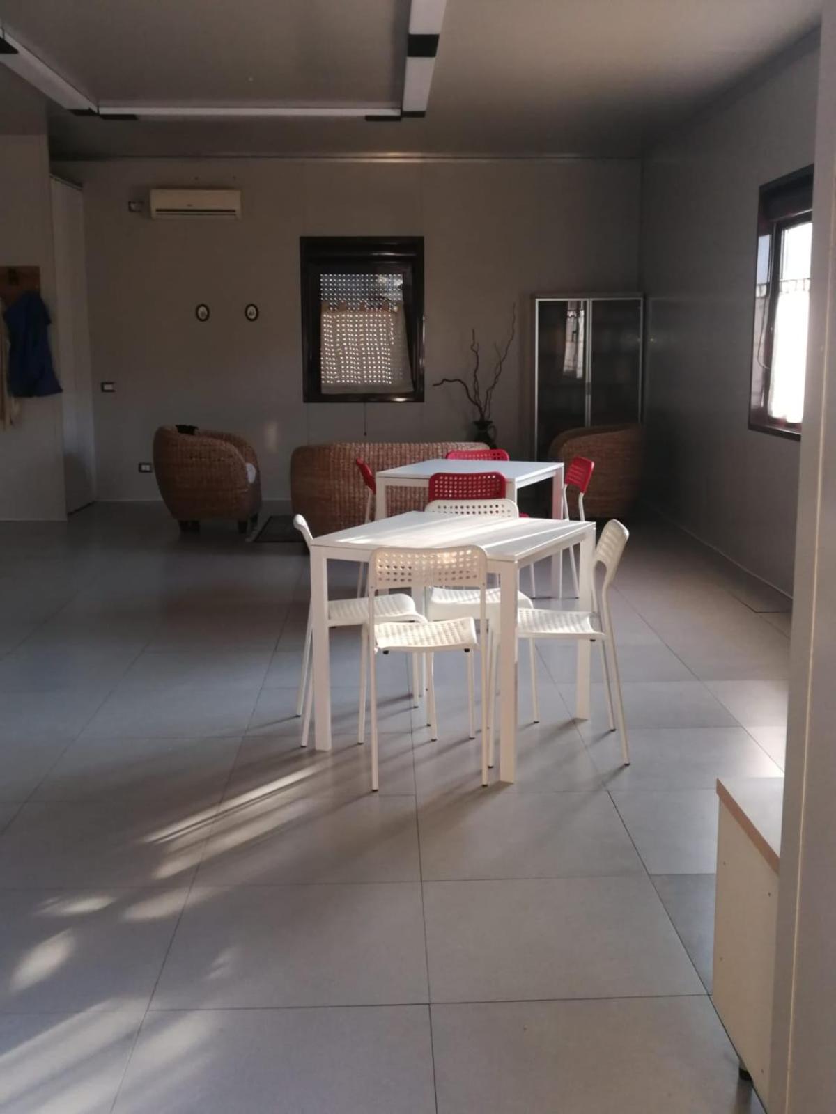 Mobile Home photo 1