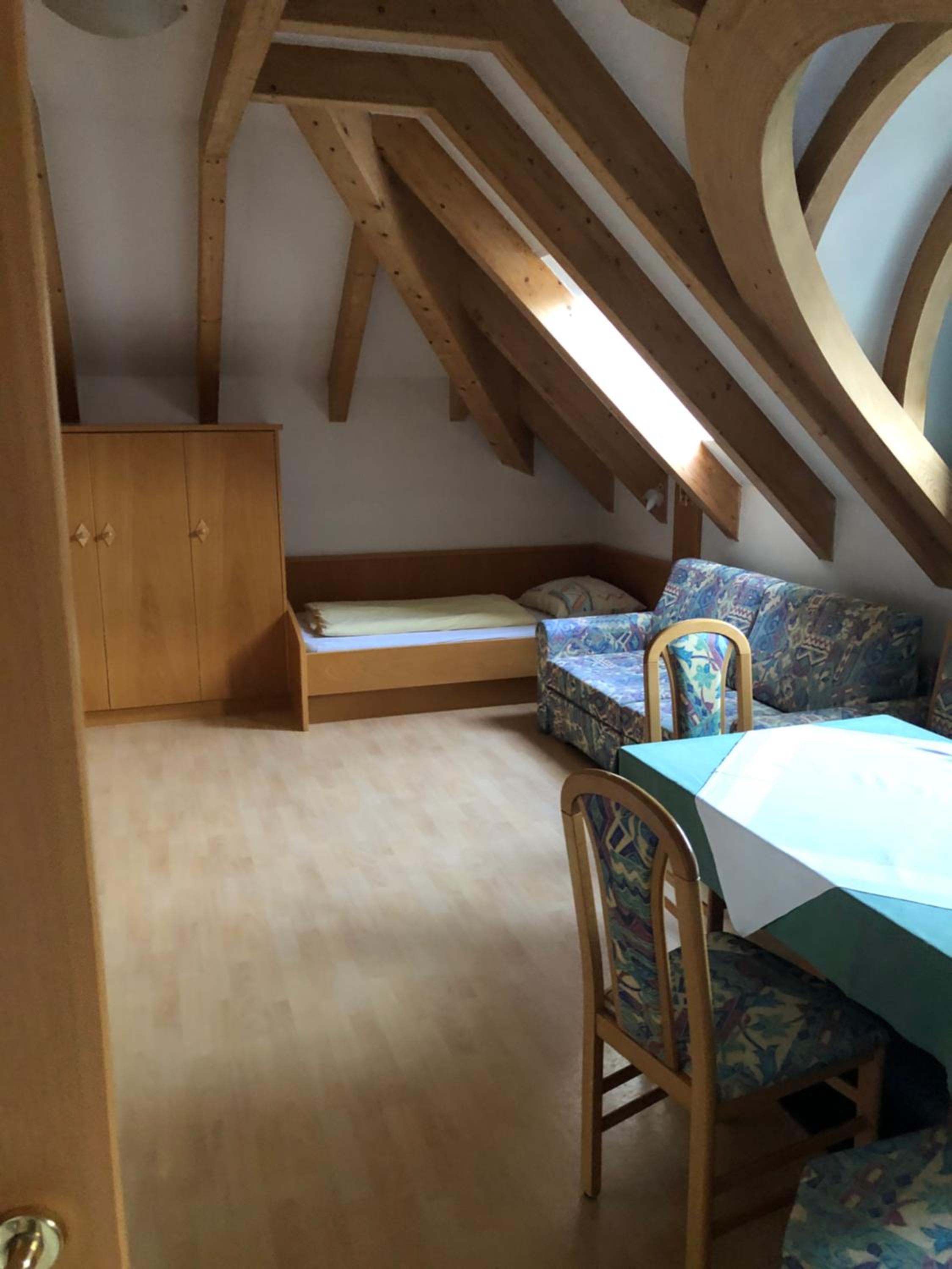 Apartment (4 Adults)