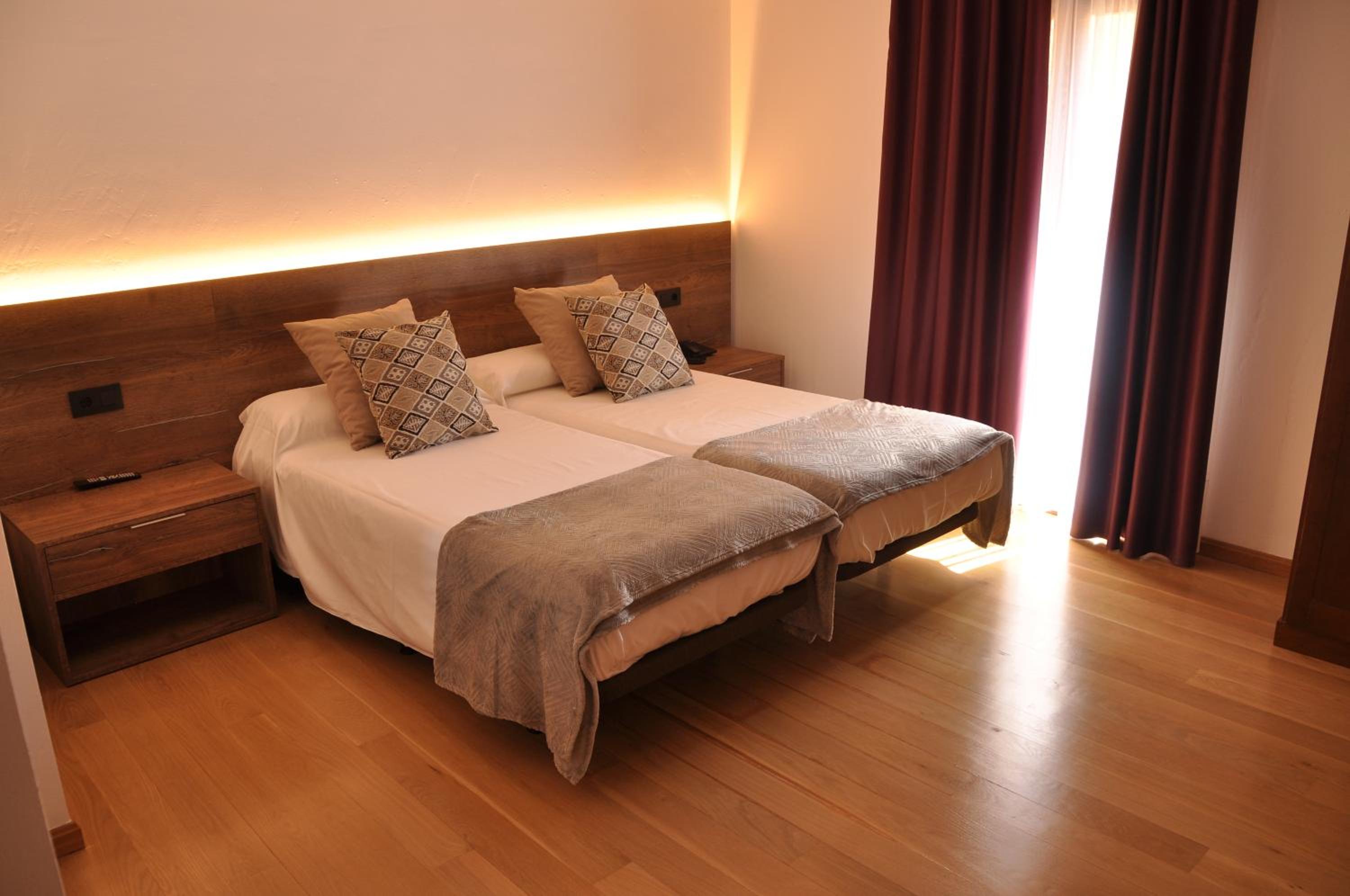 Standard Double Room - Photo 1
