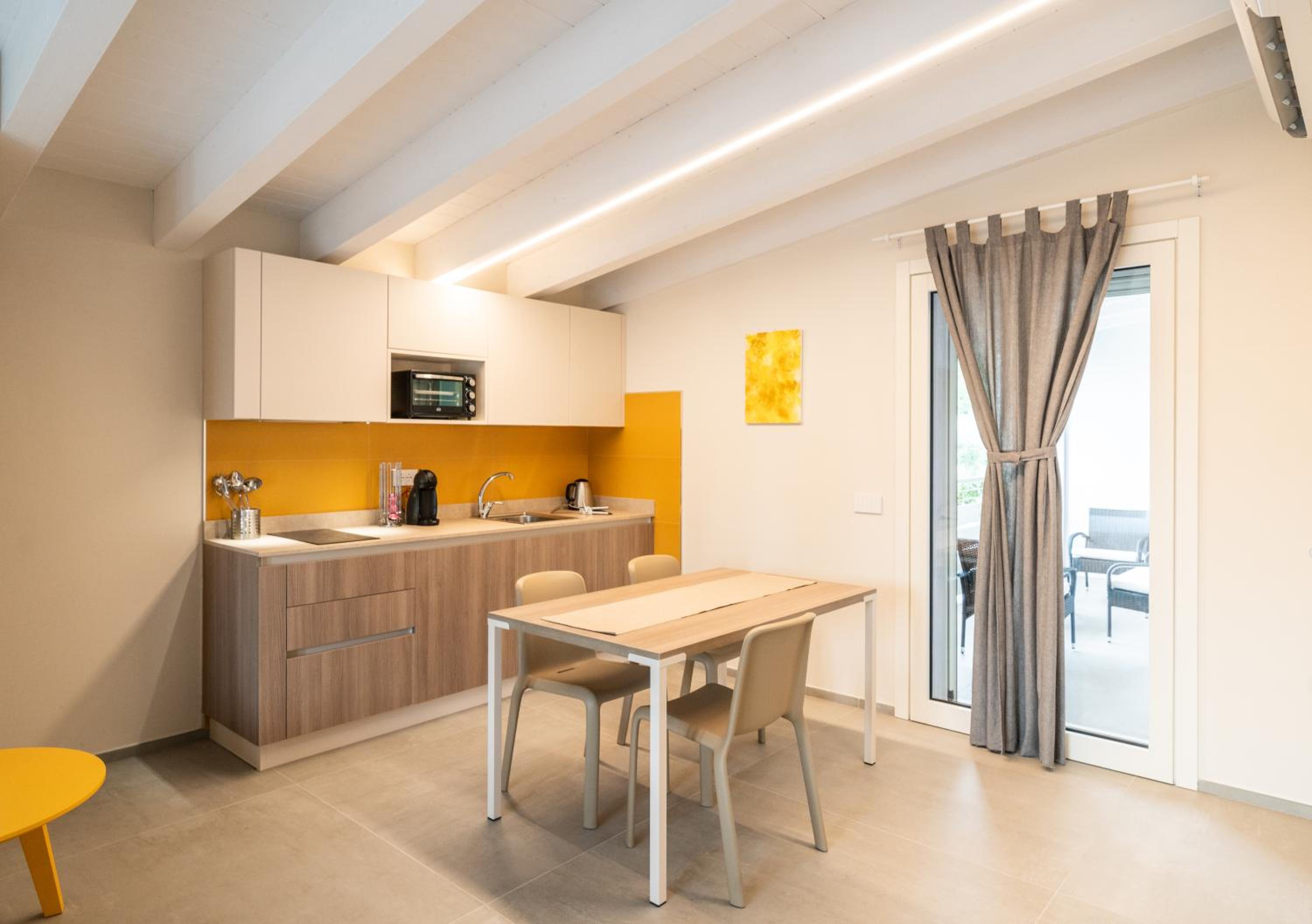 Double or Twin Room with Balcony photo 3