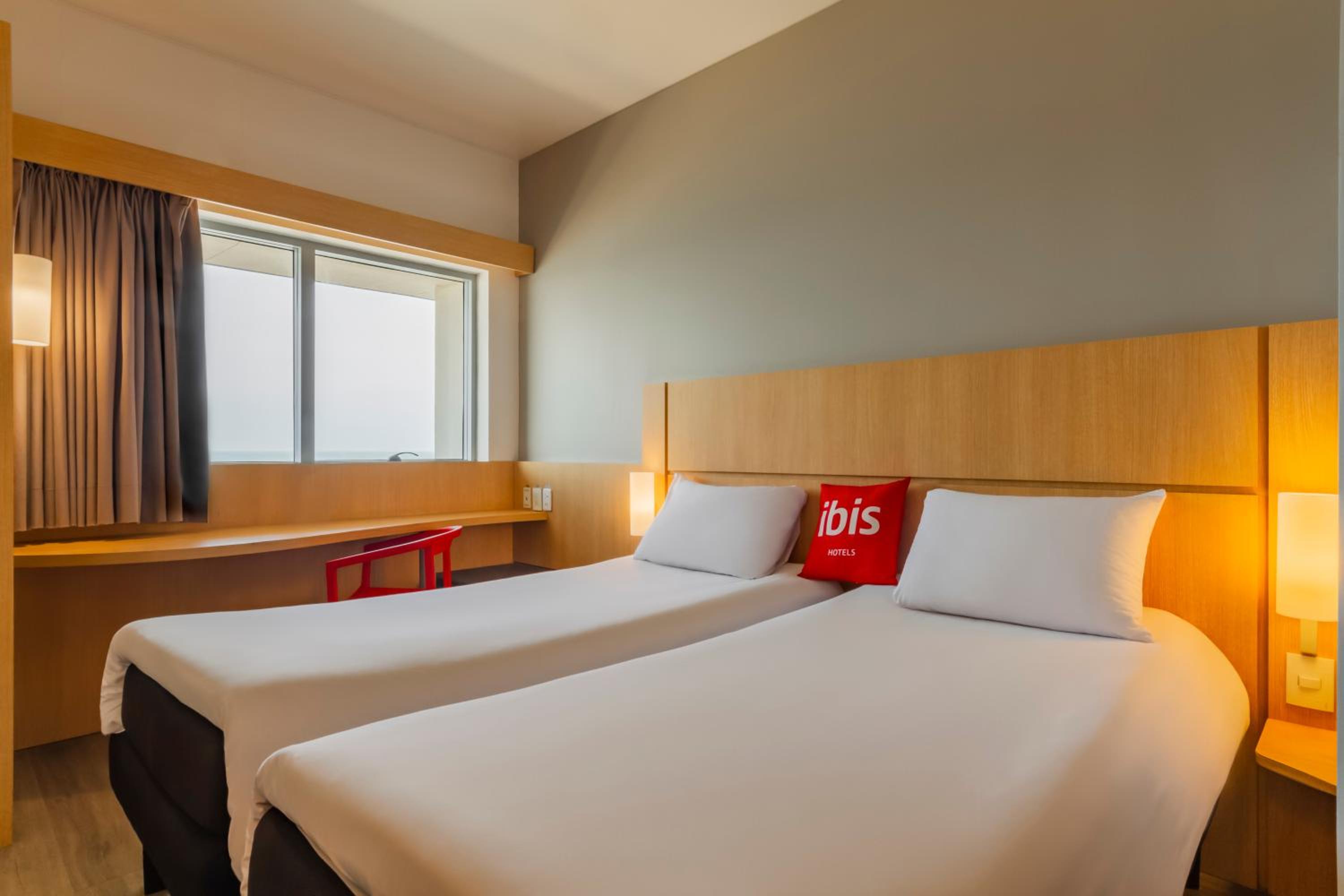 Standard Twin Room photo 3