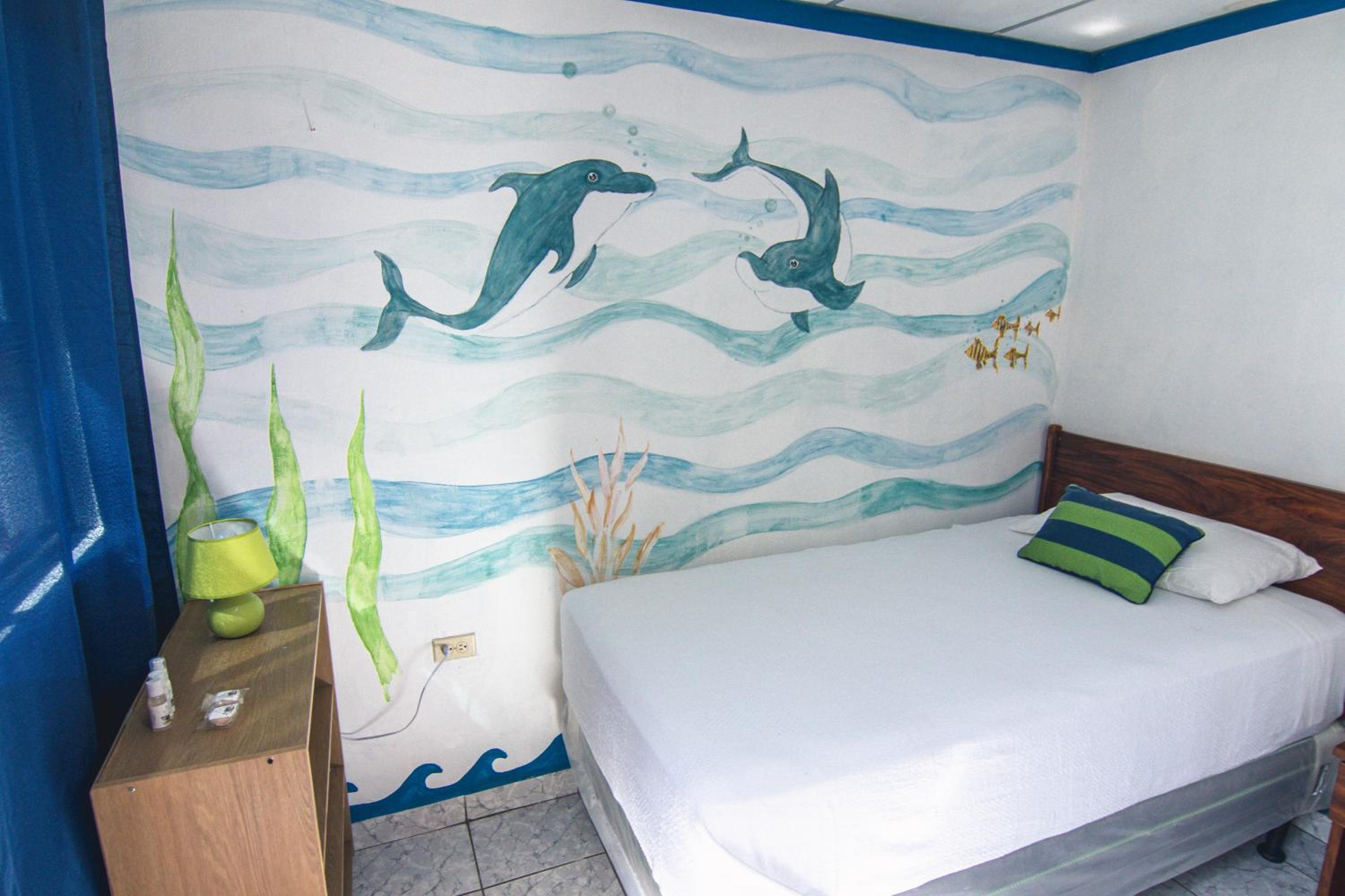 Standard Twin Room with Shared Bathroom photo 2
