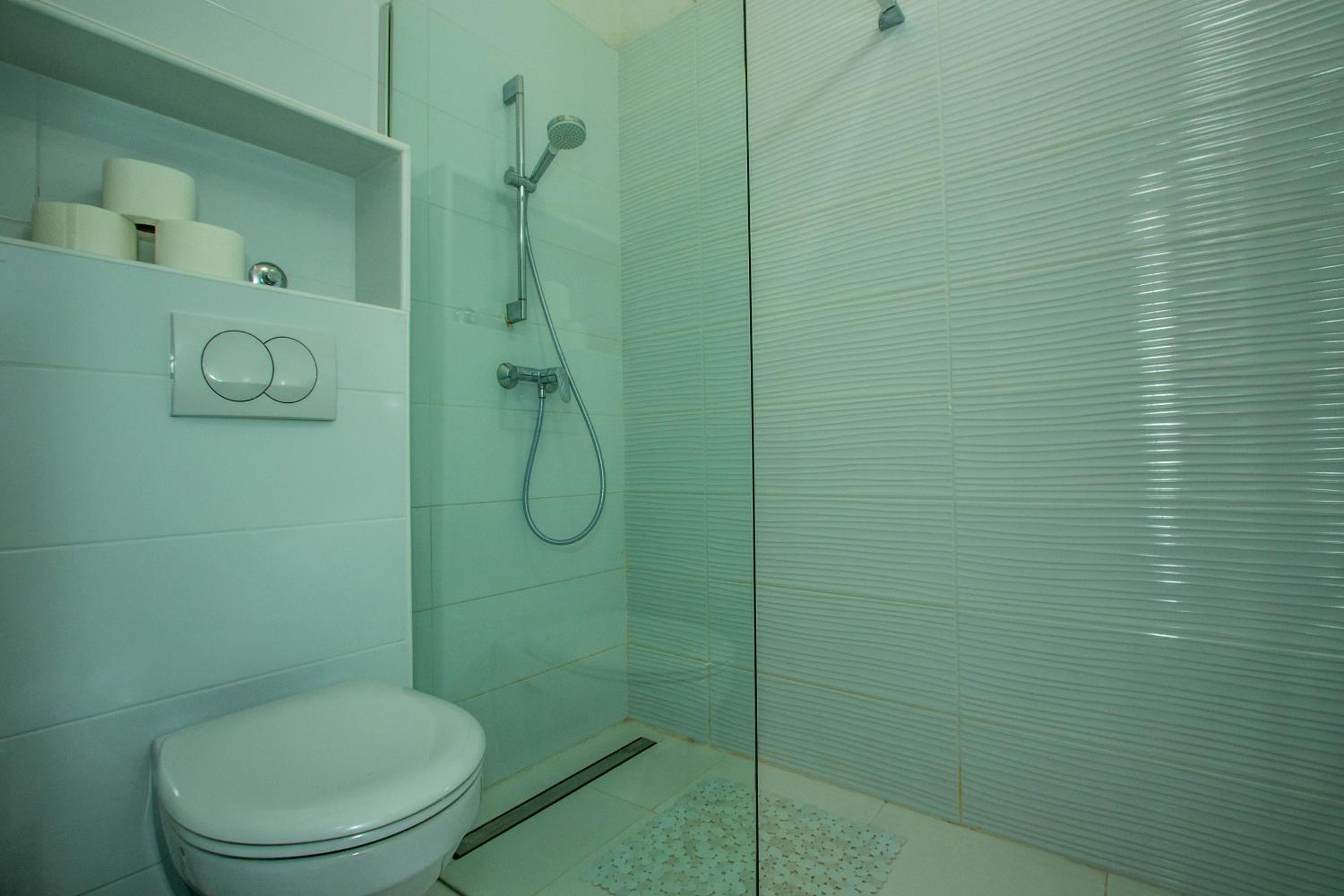 Three-Bedroom Apartment - Photo 14