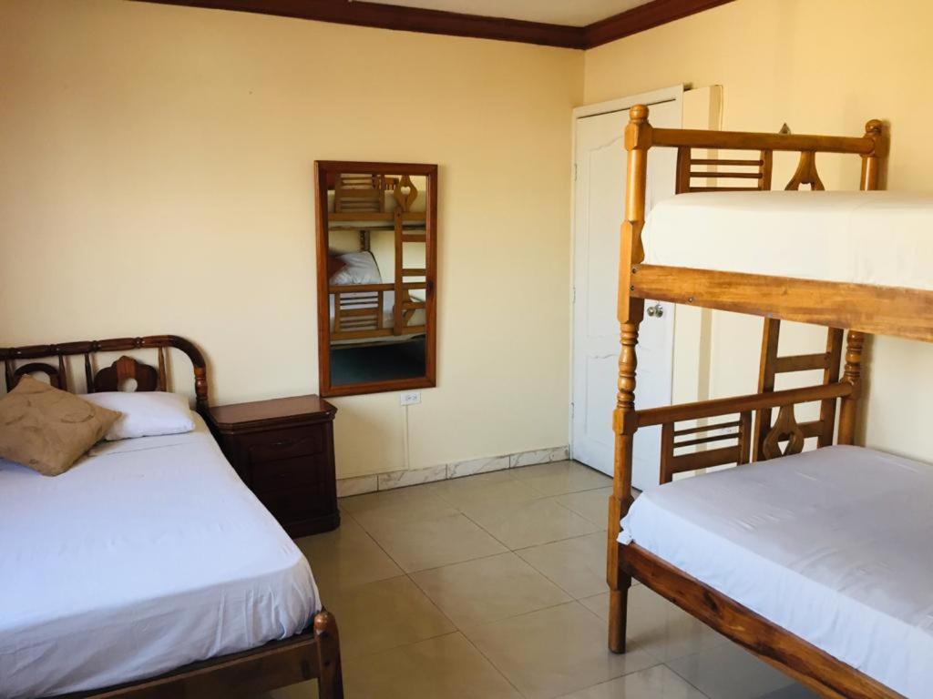 Basic Triple Room photo 1