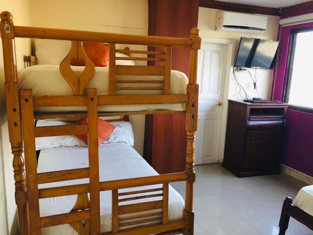 Basic Triple Room photo 3