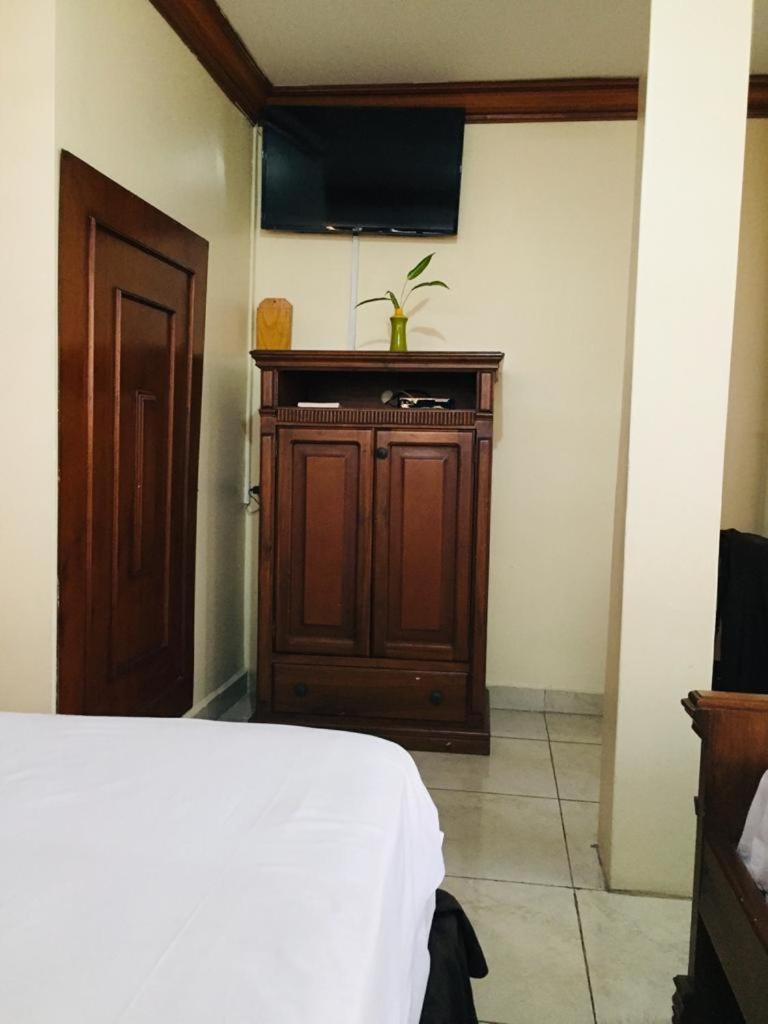 Basic Triple Room photo 3