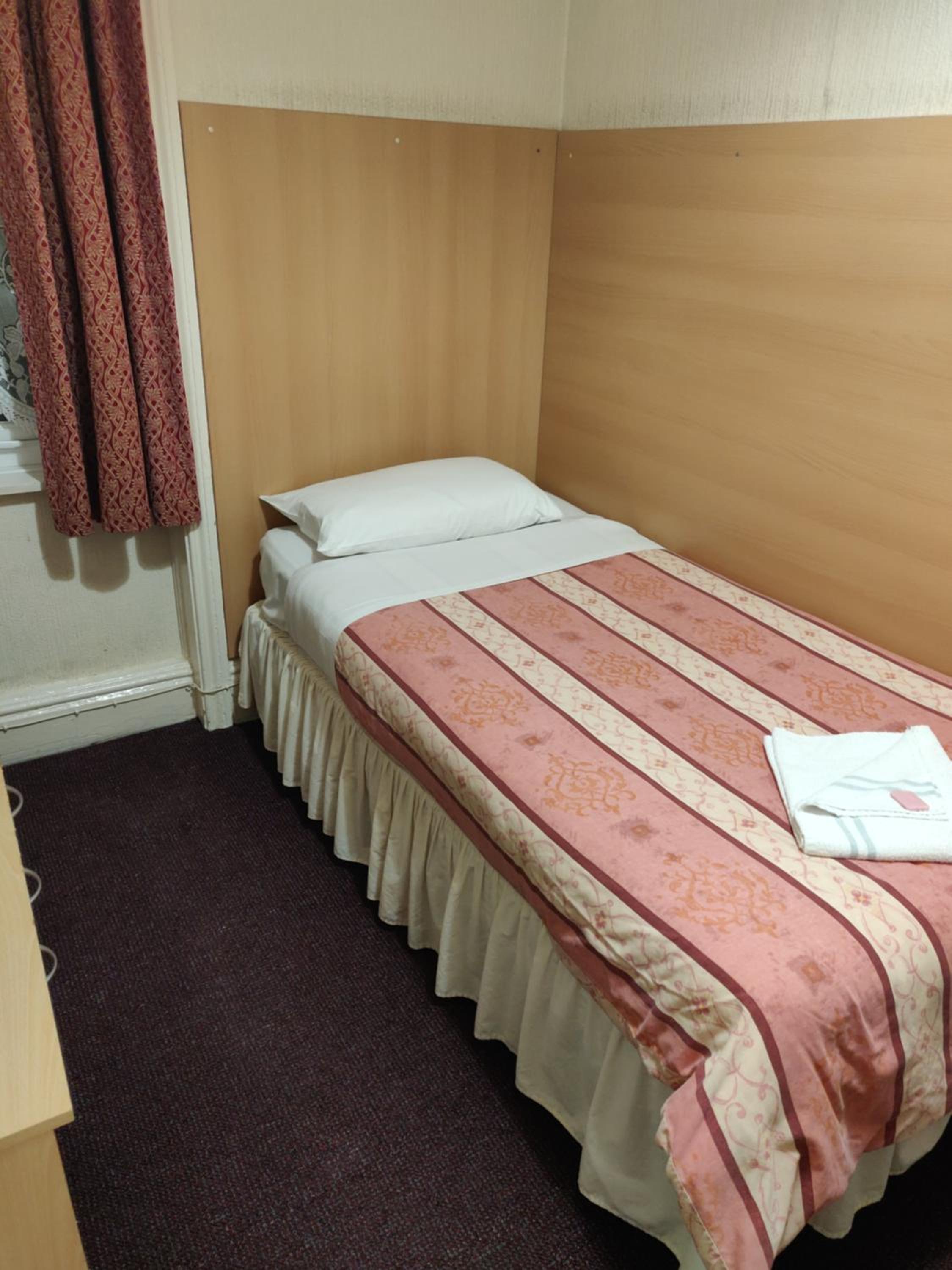 Single Room with Private Bathroom