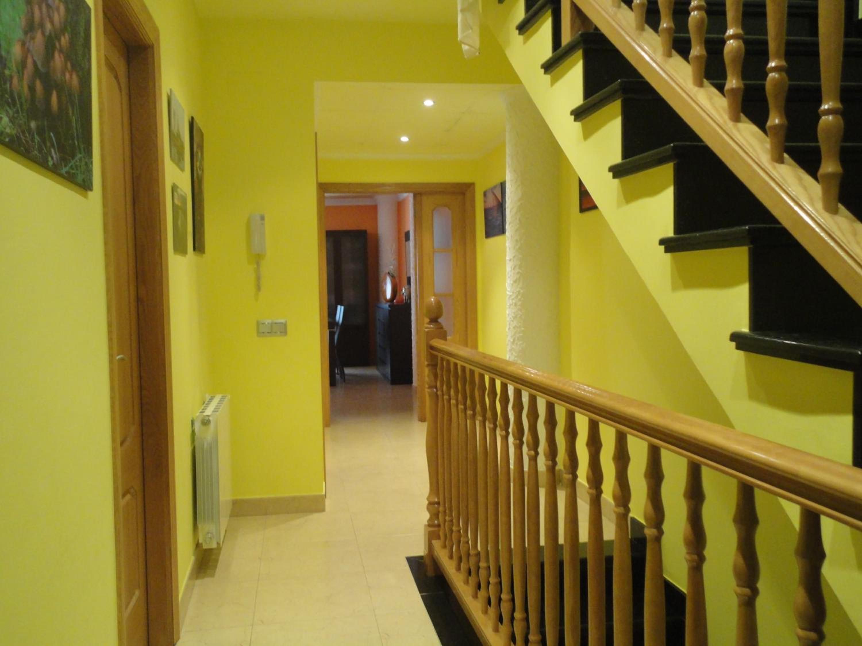Four-Bedroom House photo 3