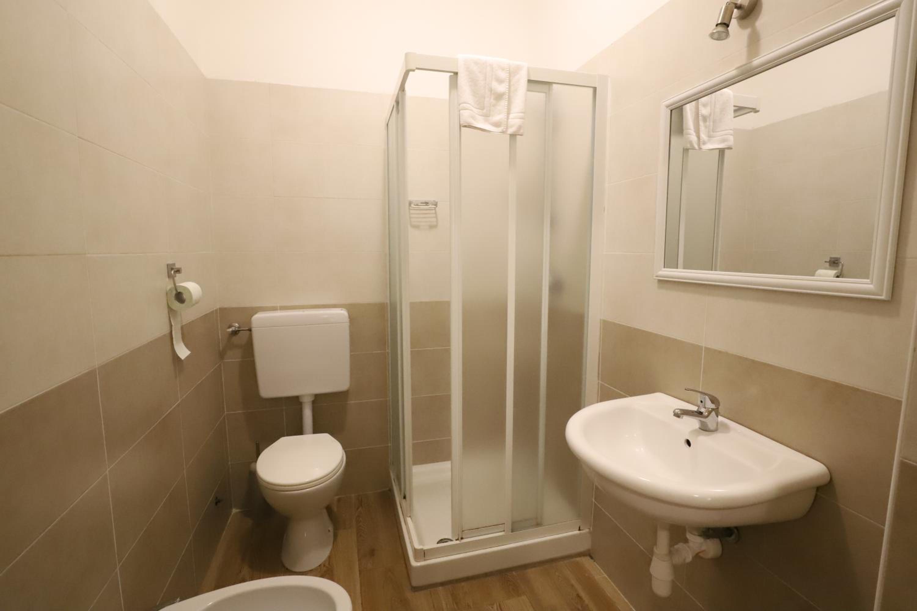 Triple Room photo 2