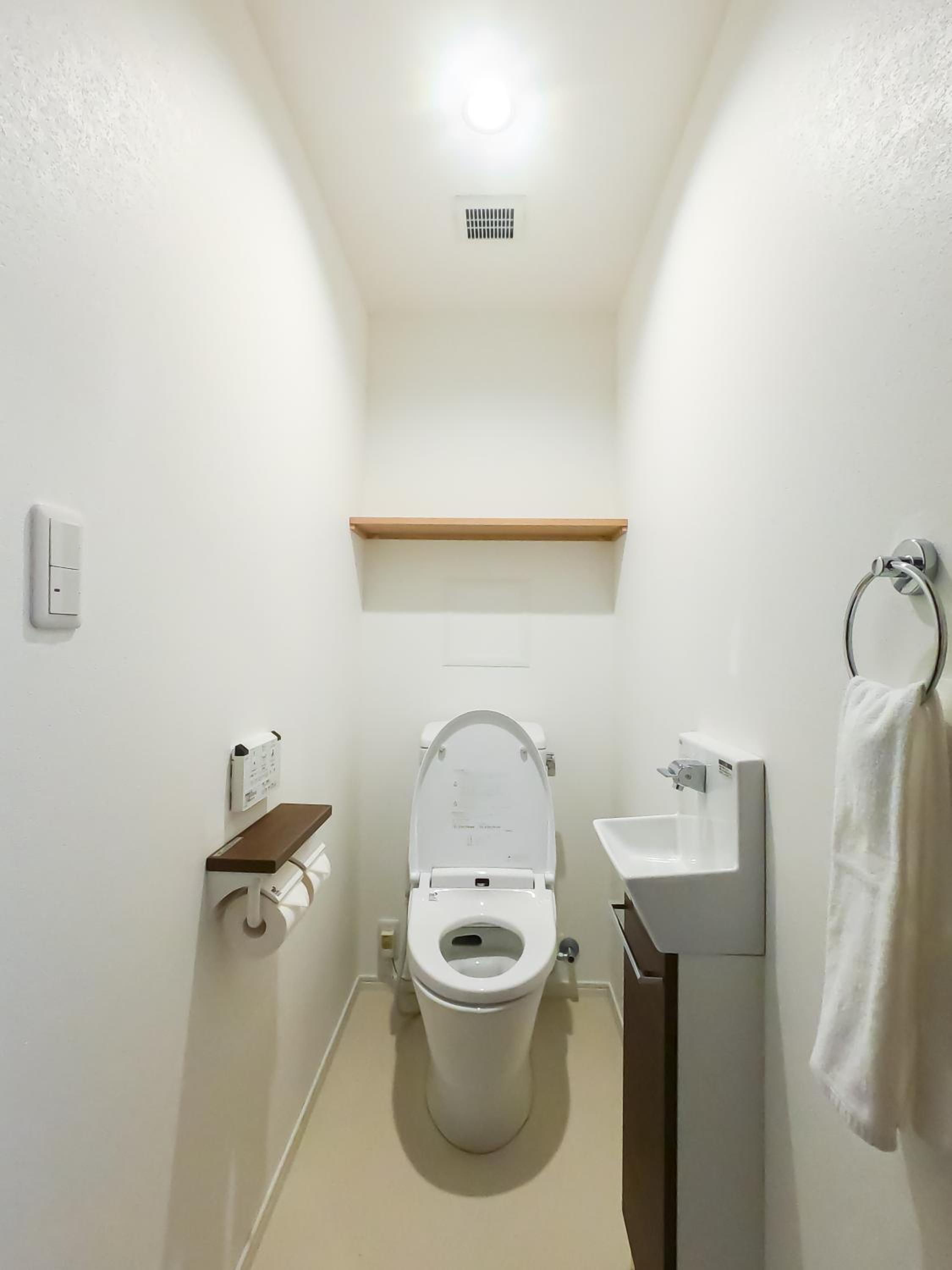 Two-Bedroom Apartment thumbnail 5