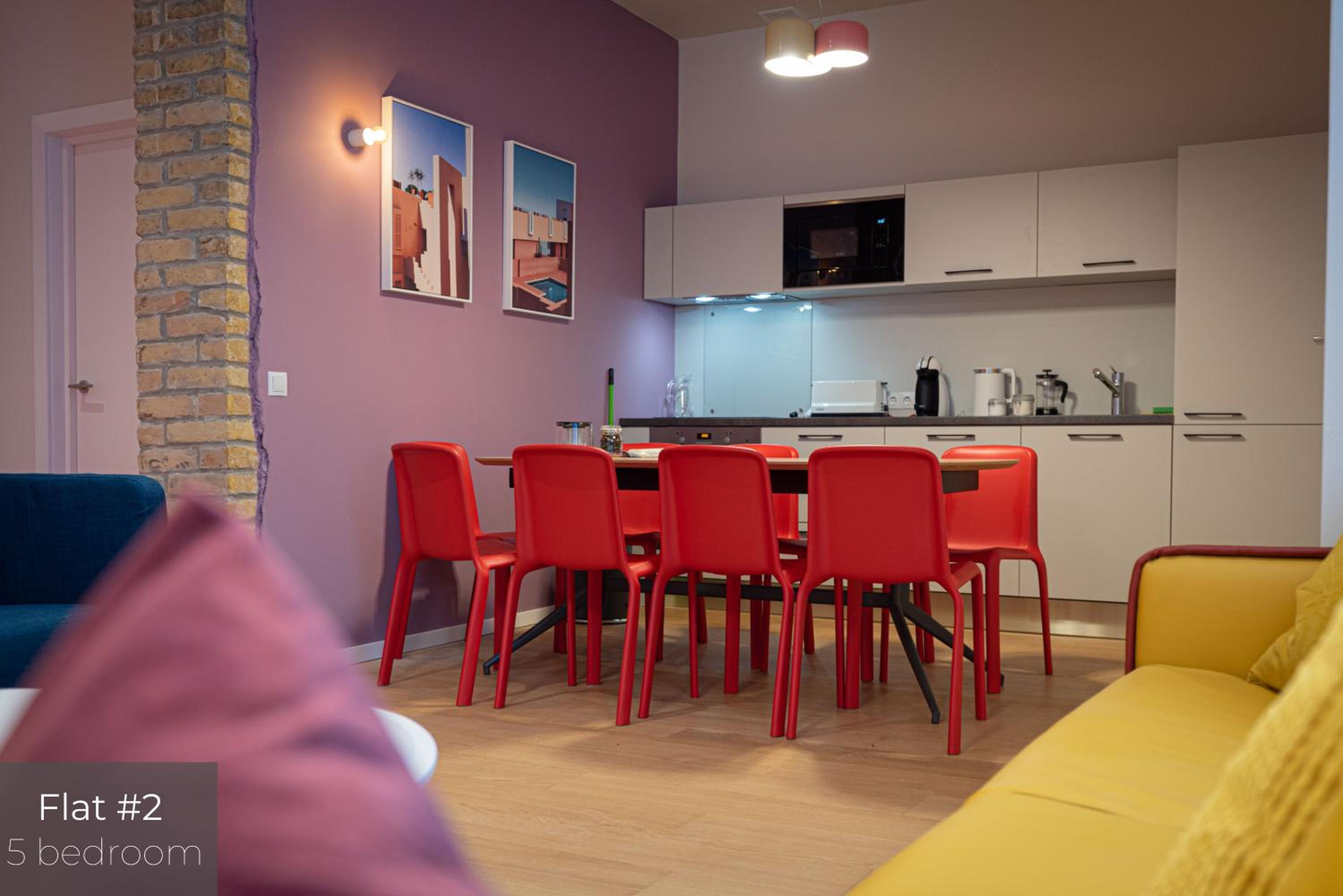 Five-Bedroom Apartment - First Floor - Photo 6