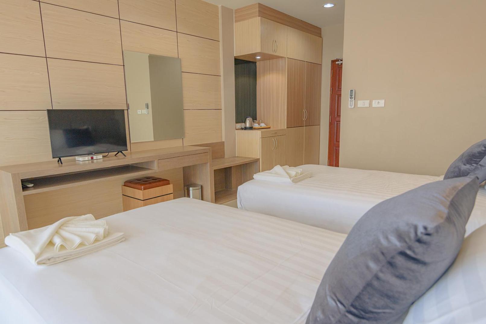 Superior Twin Room - Photo 4