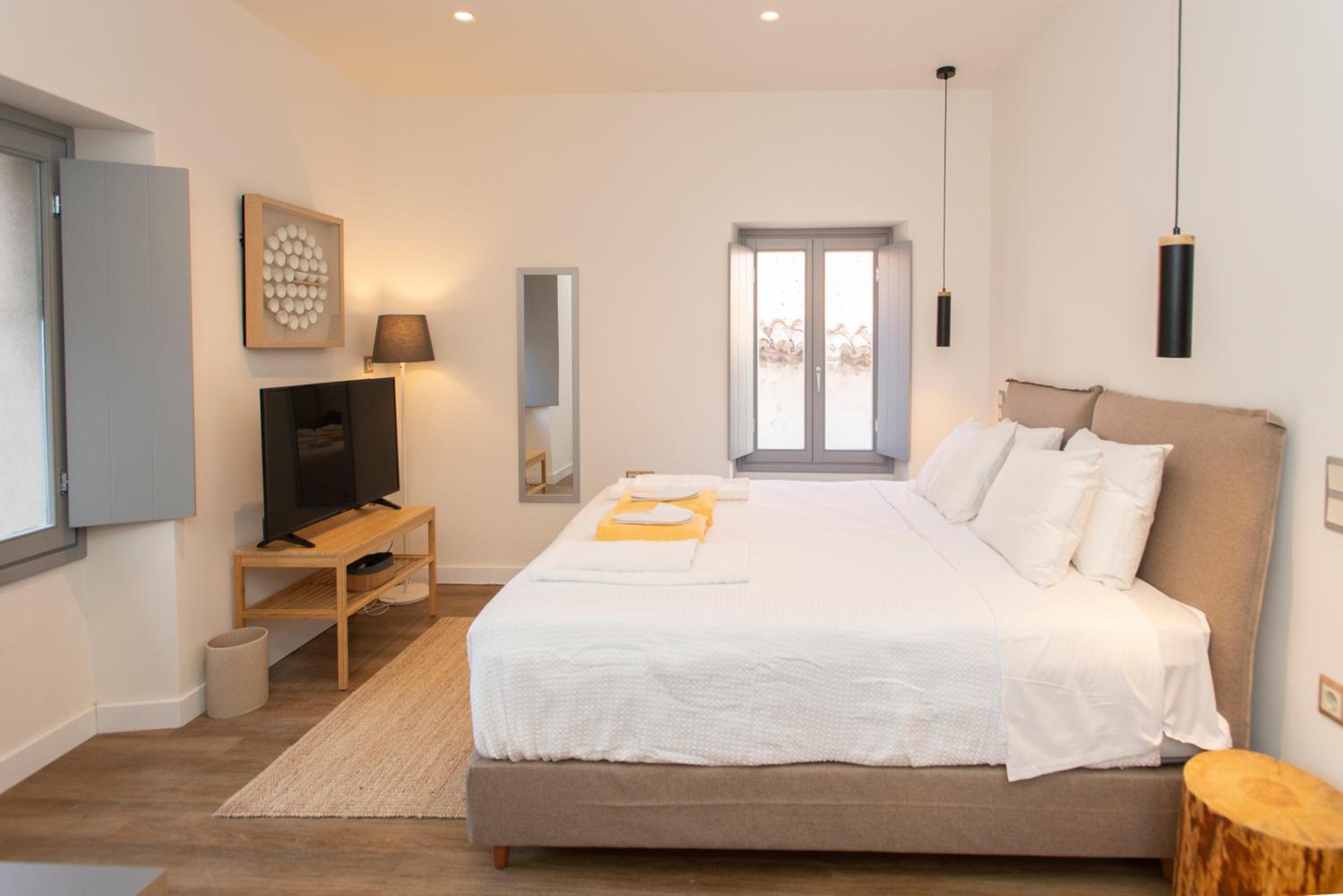 Superior Suite - Photo 4