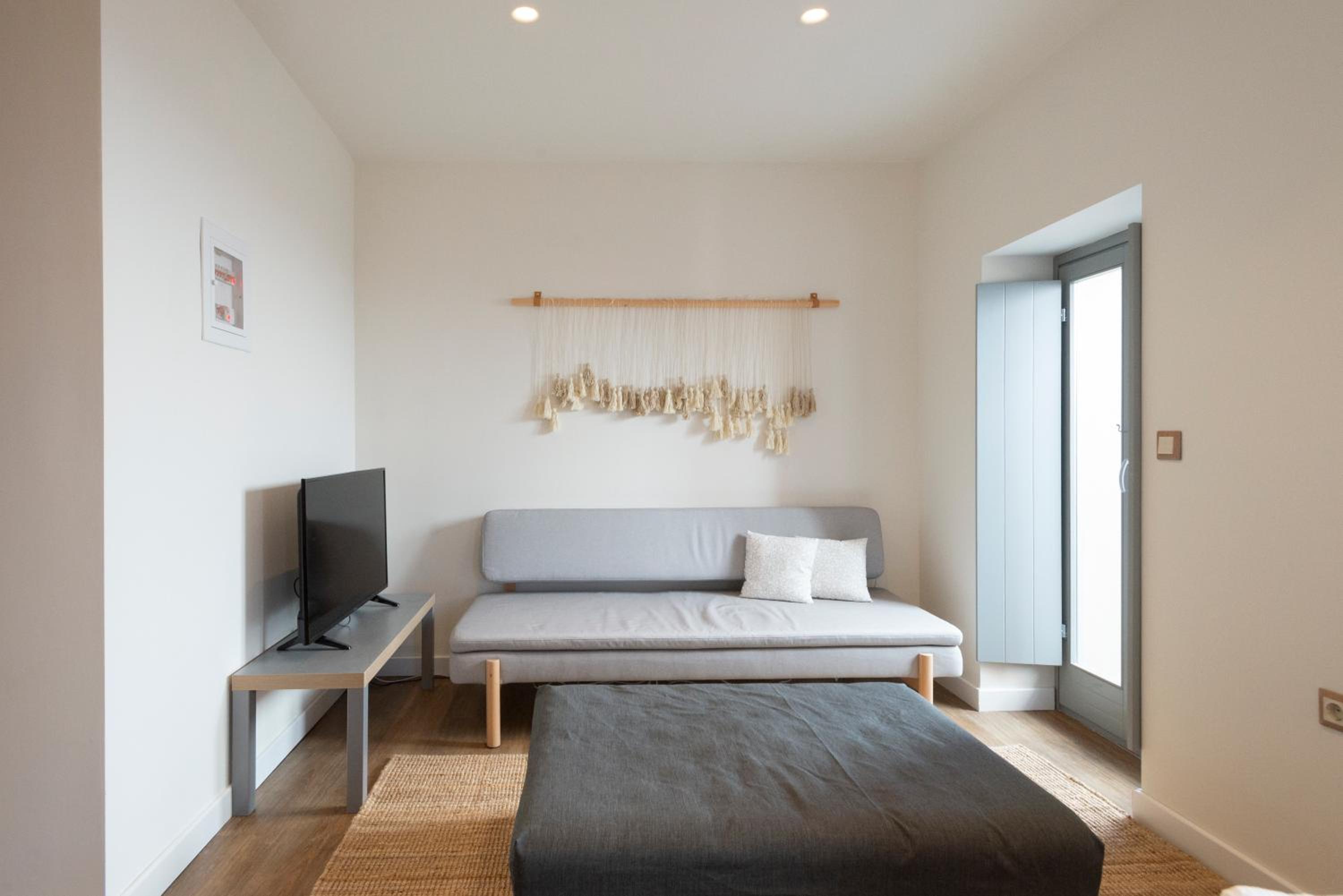 Superior Suite - Photo 8