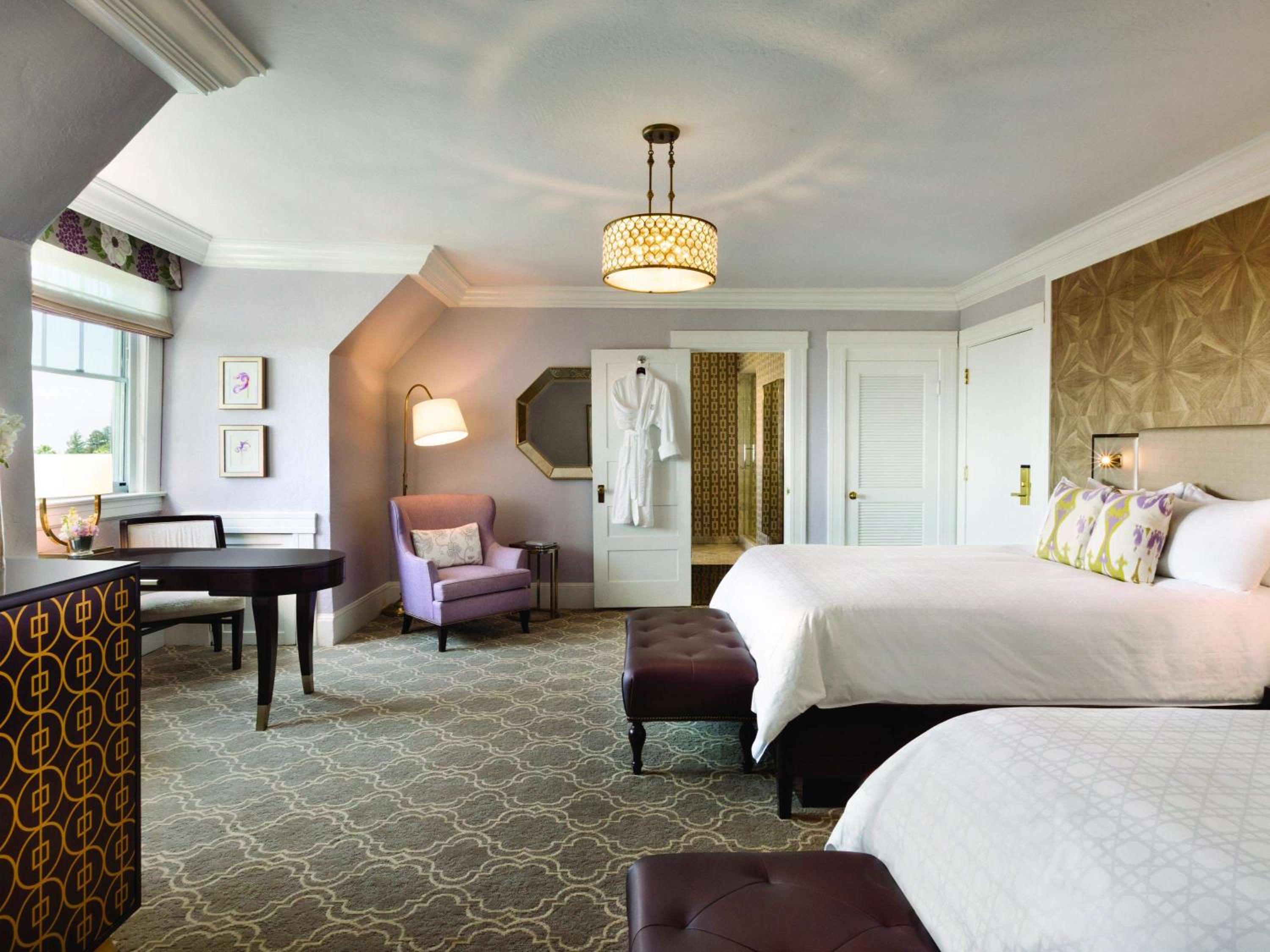 Junior Suite with Two Double Beds - Photo 3