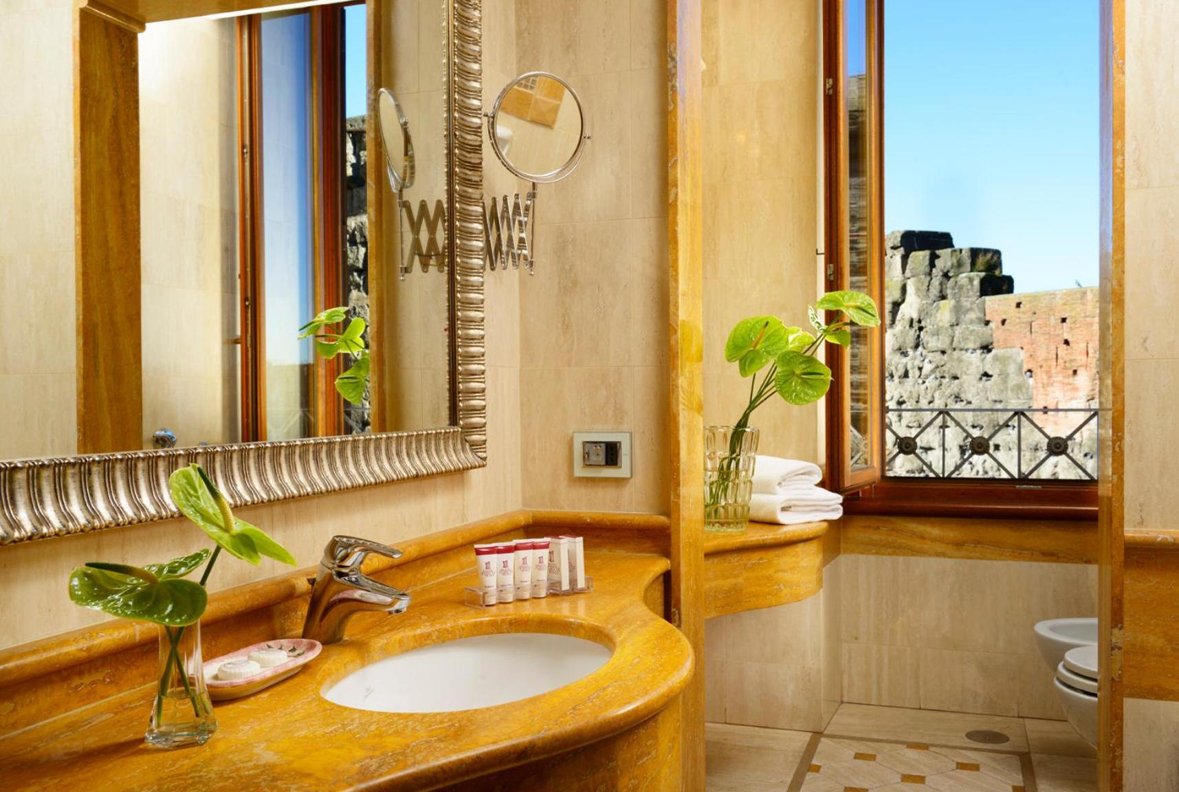 Suite with View