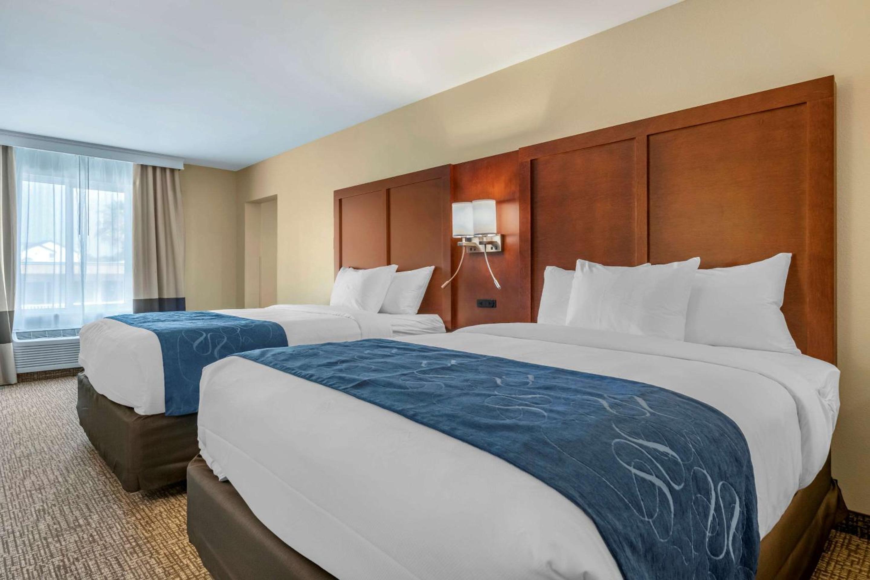 Accessible Suite 2 Queen Beds Non Smoking - Photo 5