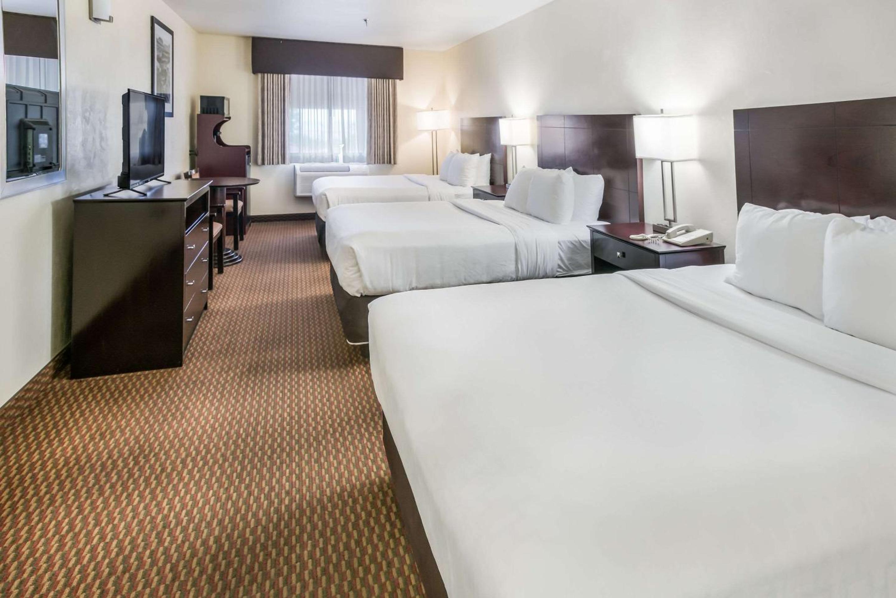 Triple Room - Photo 1