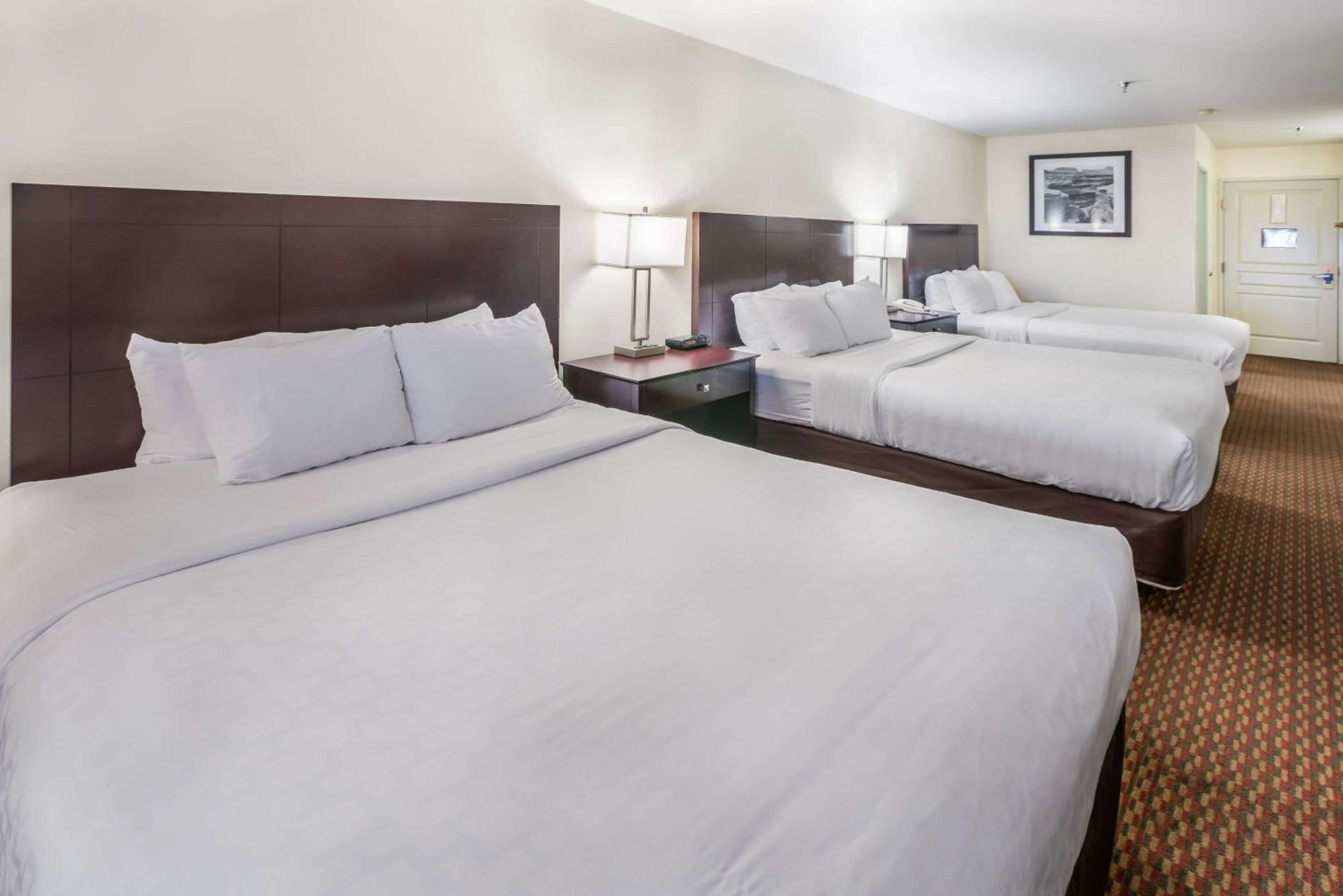 Triple Room - Photo 2