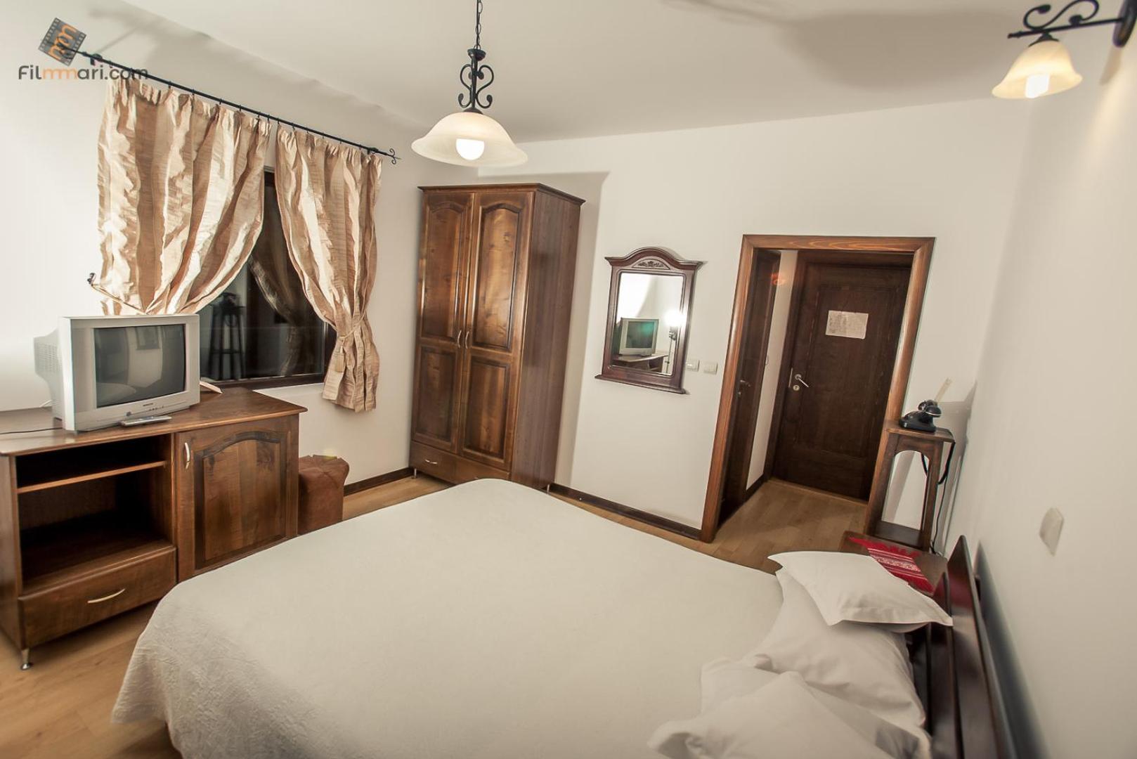 Twin Room with Balcony photo 3