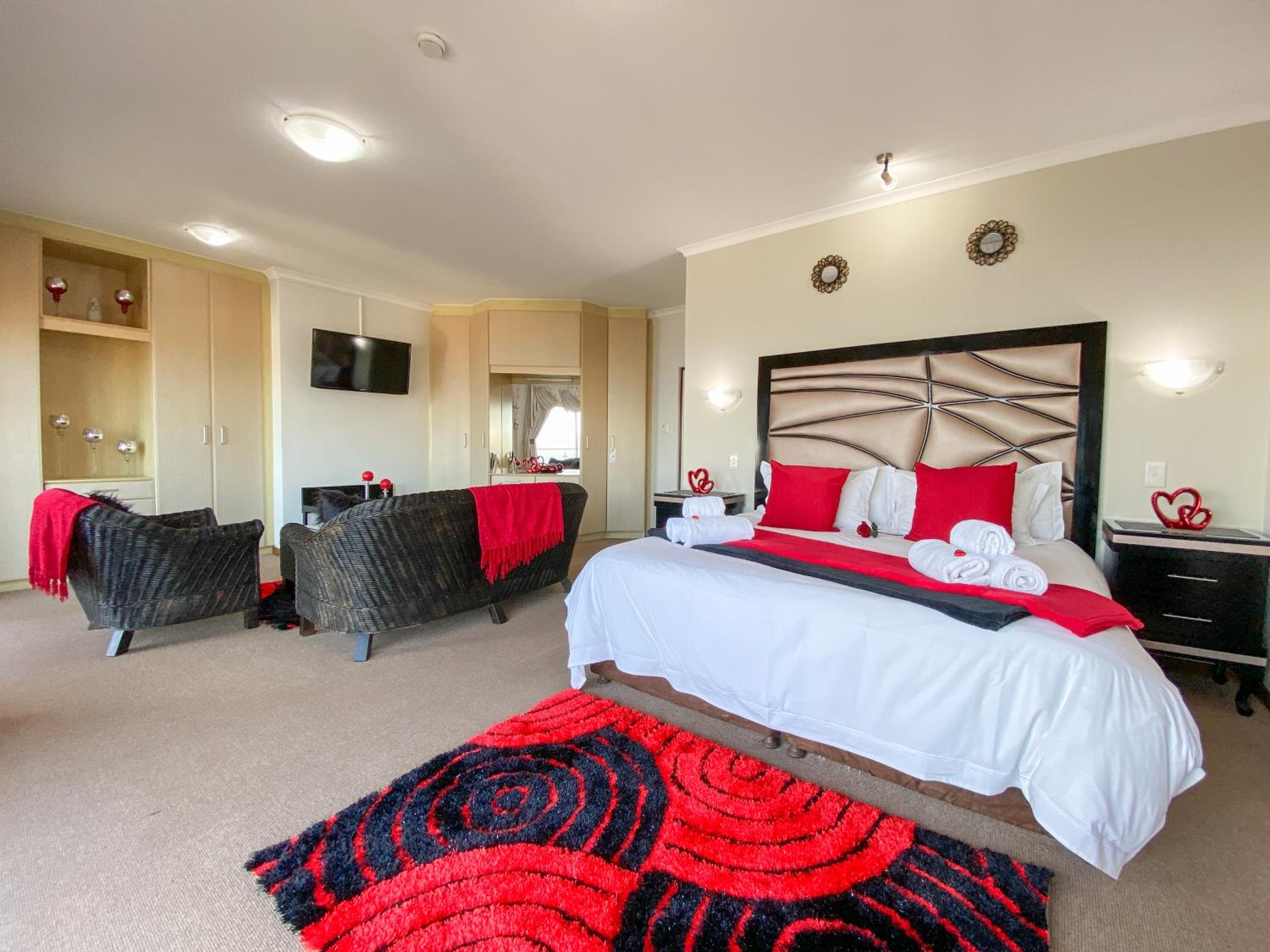Penthouse Suite - Photo 1
