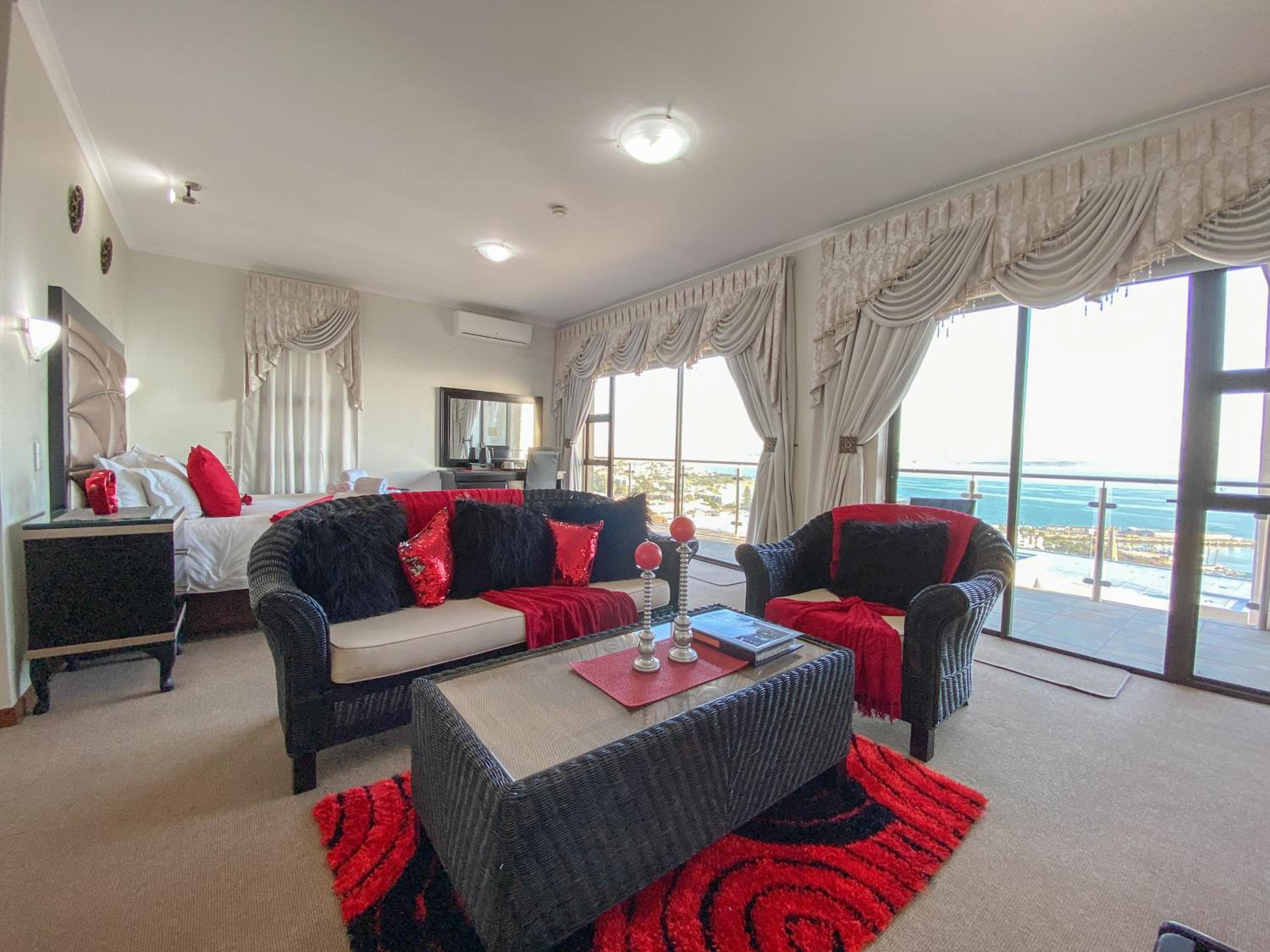 Penthouse Suite - Photo 10