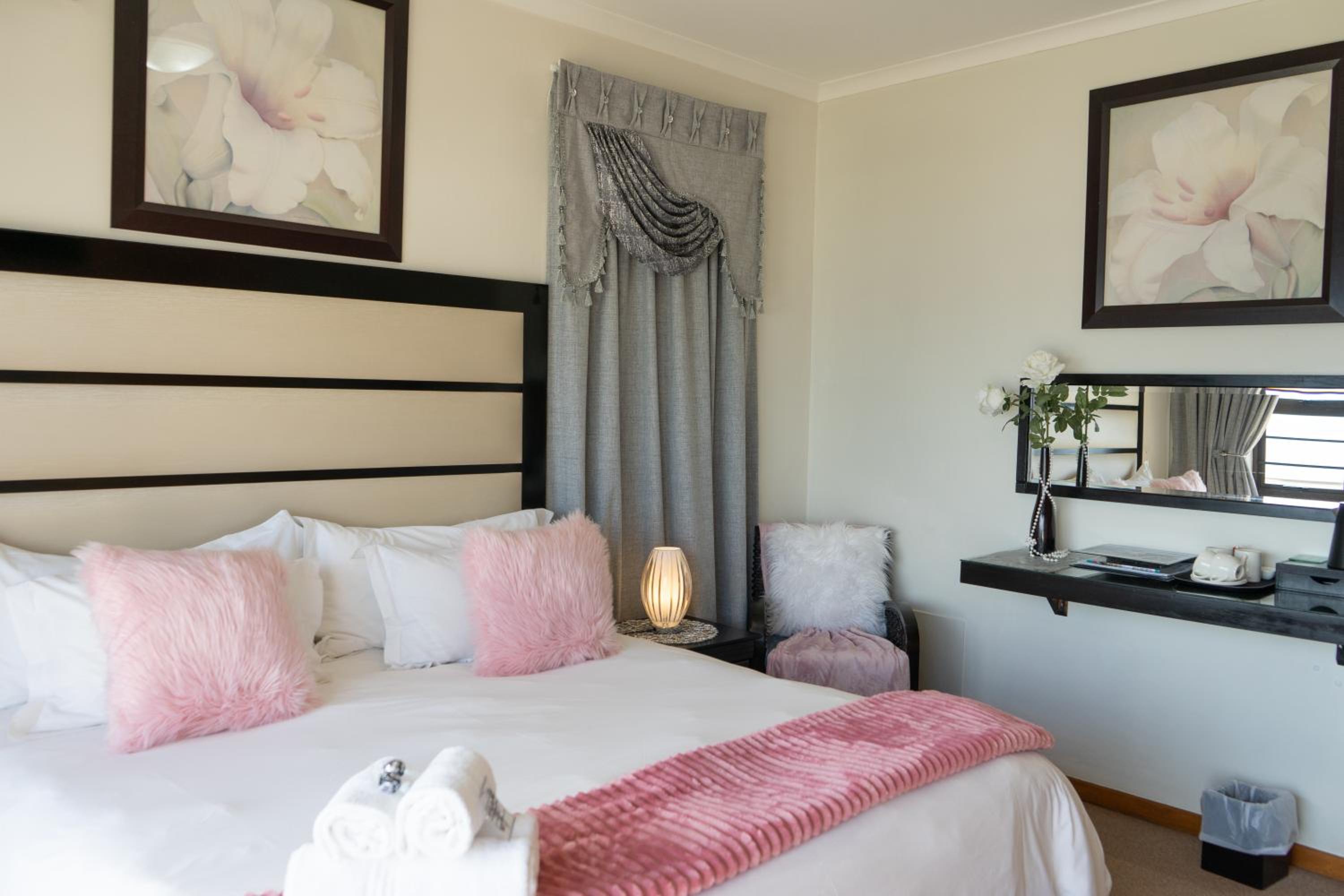 Superior Room - Photo 13