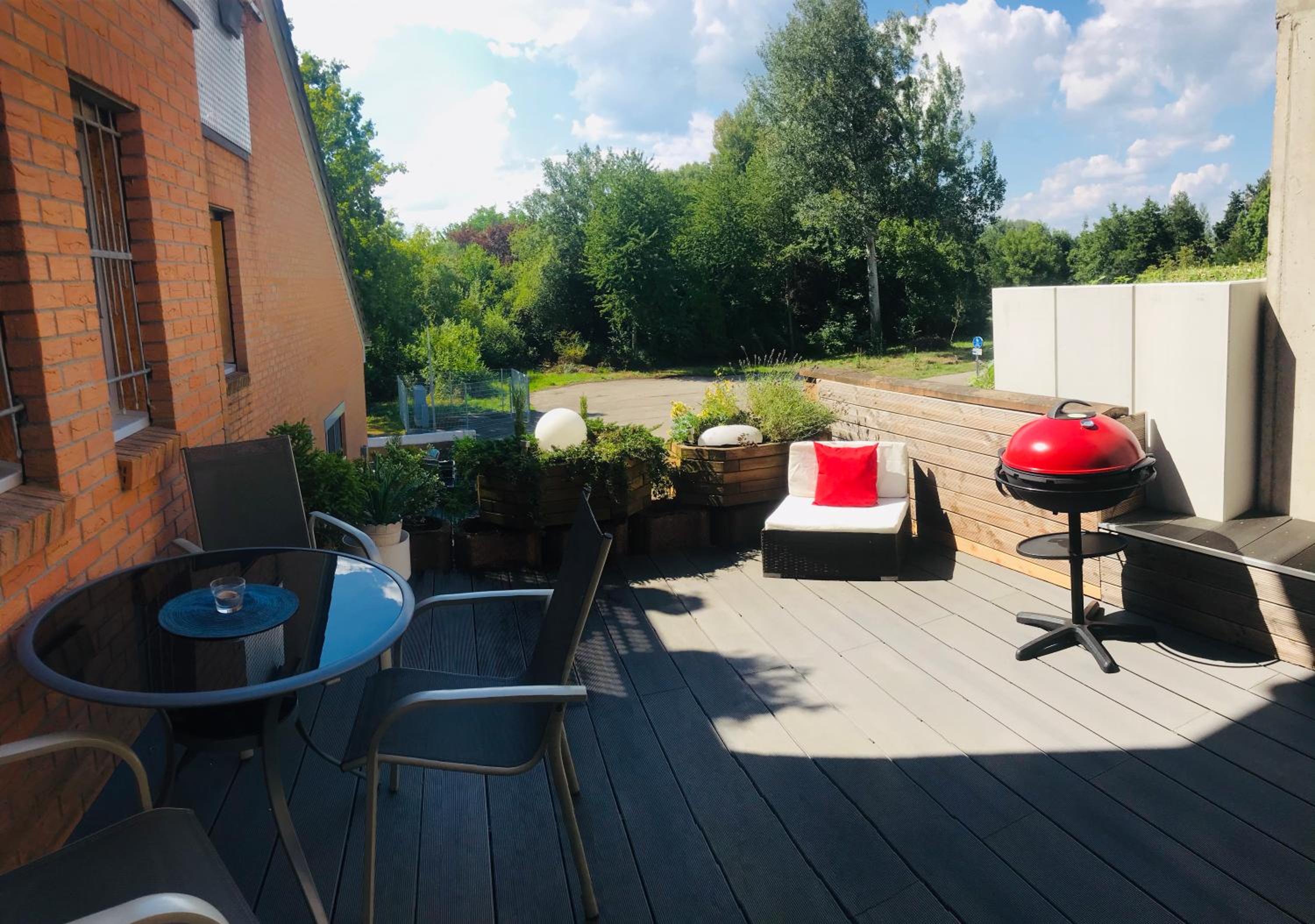 Apartment with Terrace - Photo 5