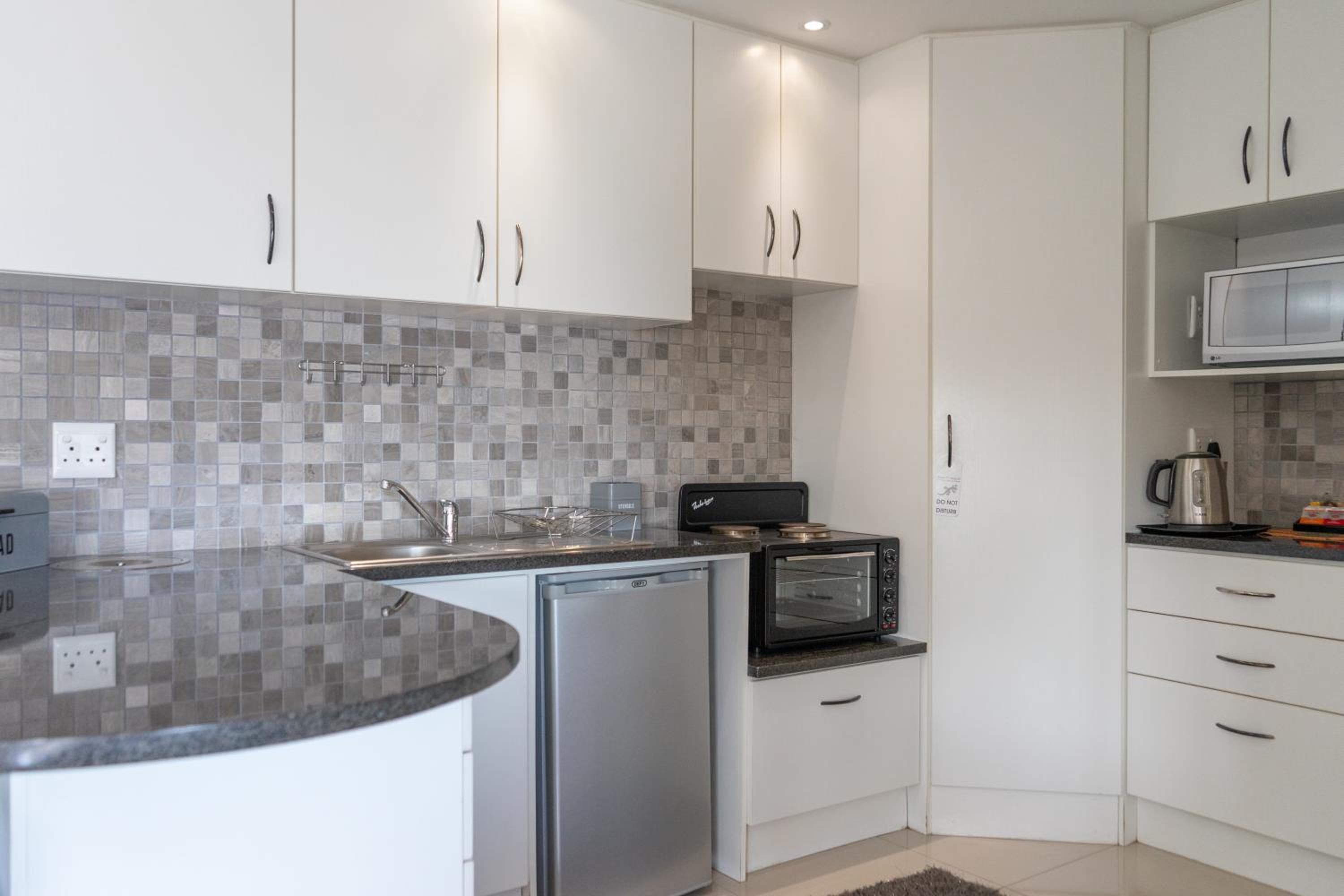 Family Room with Self Catering Facilities - Photo 6