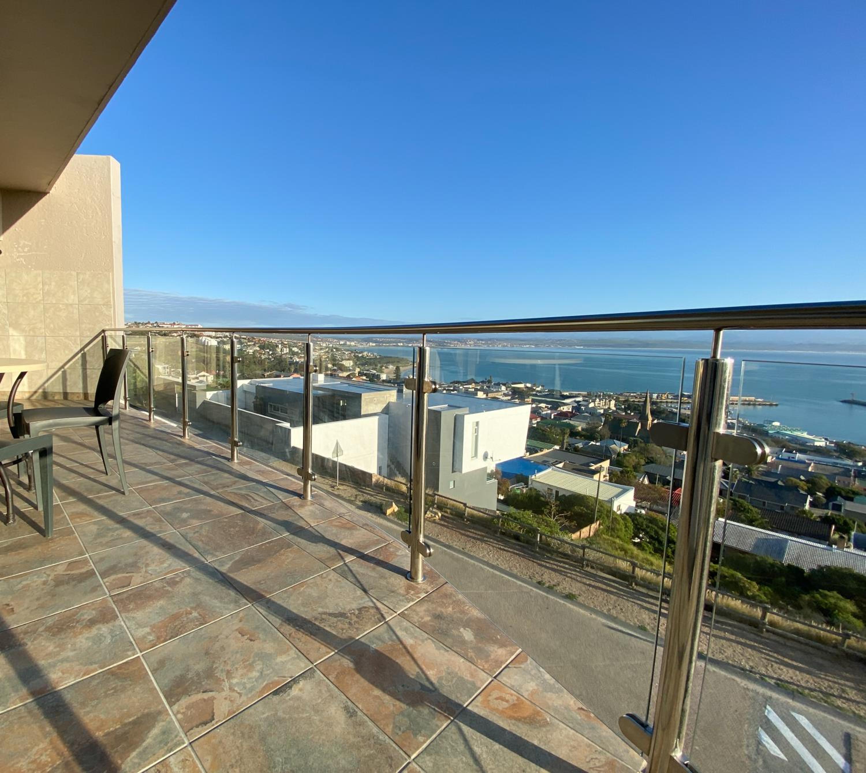 Penthouse Apartment - Photo 11