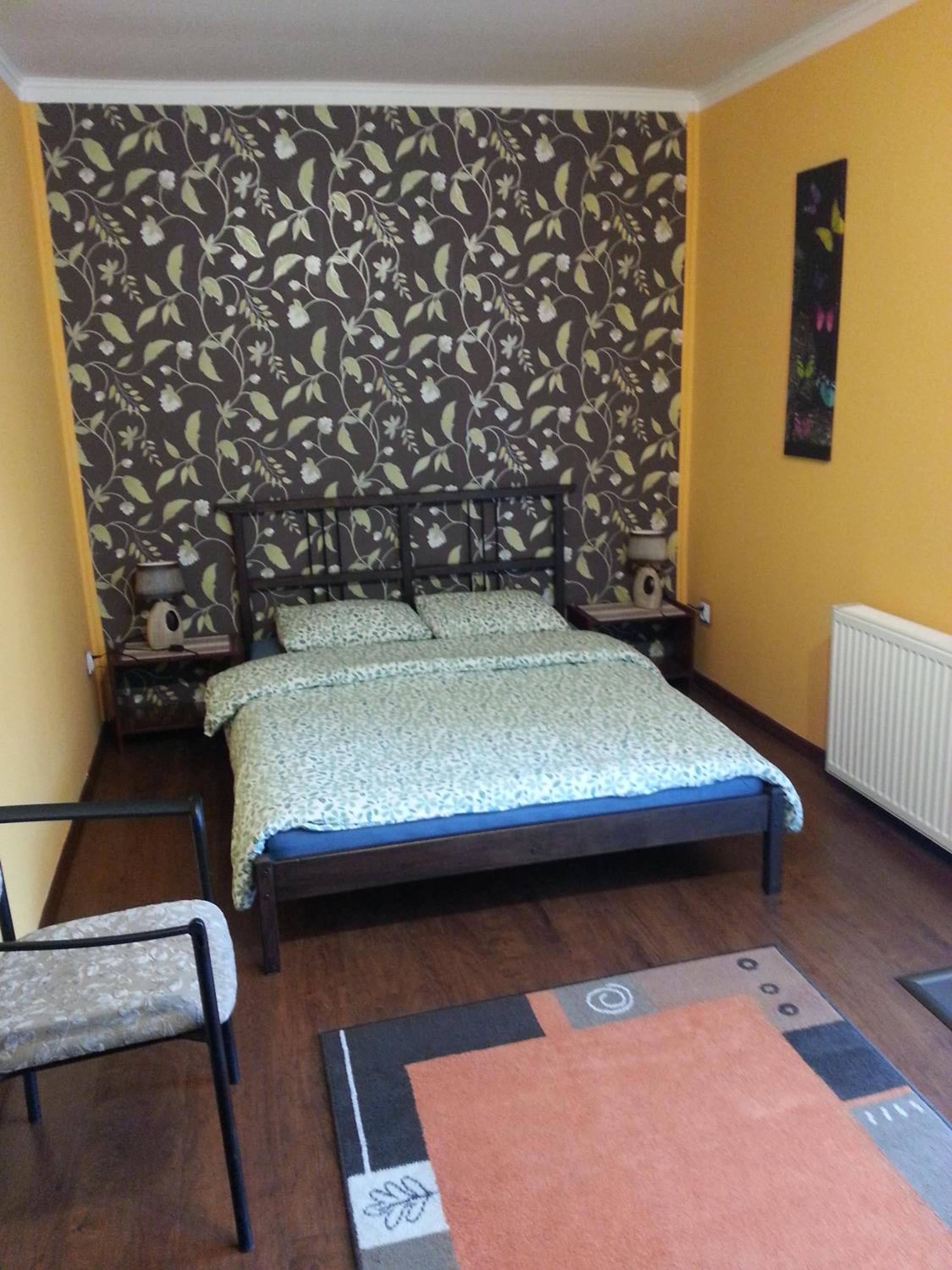Apartment photo 2