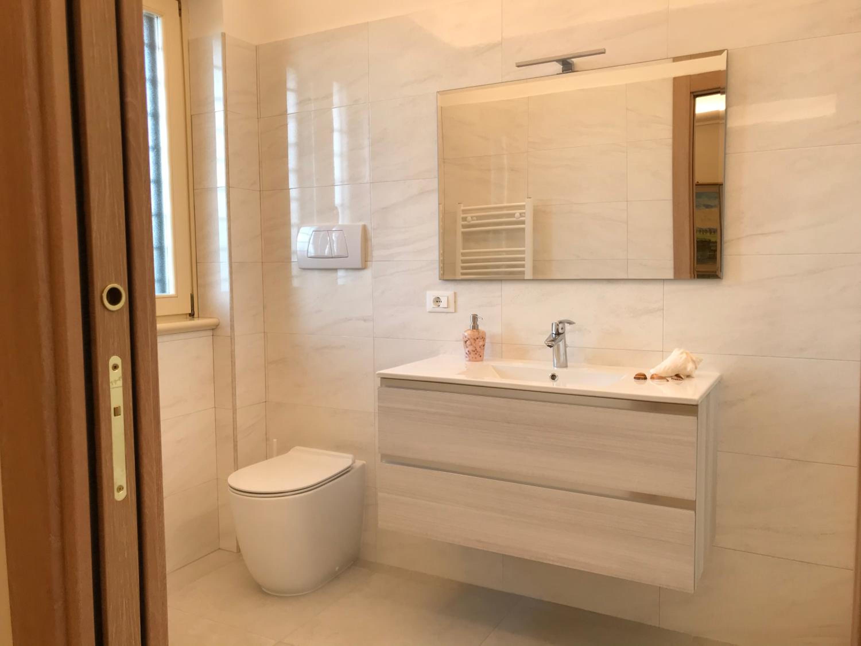 Triple Room - Photo 9