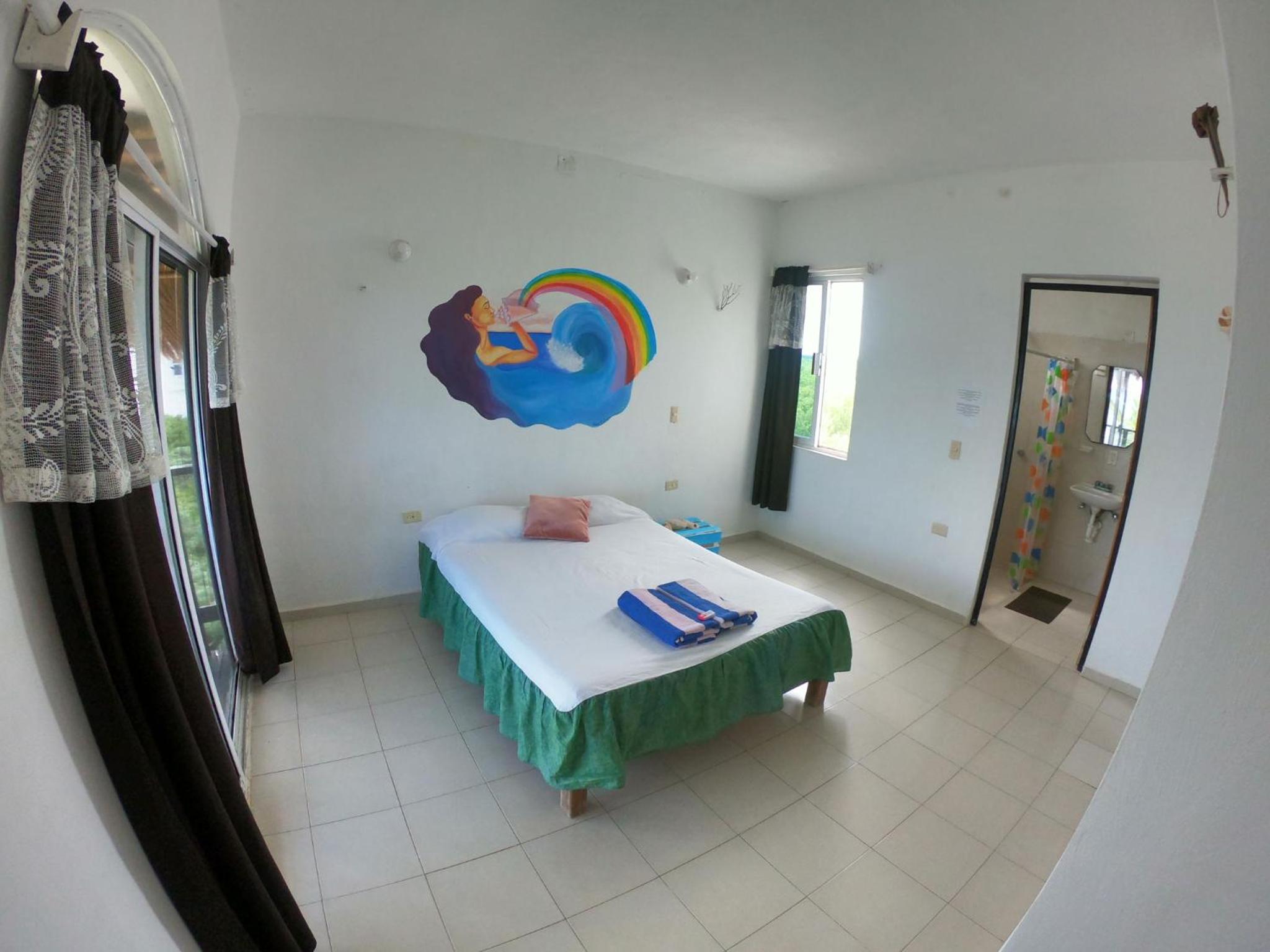 Double Room with Balcony and Sea View - Photo 4