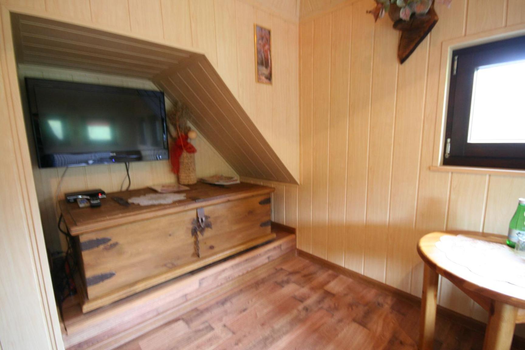 Economy Double Room photo 2