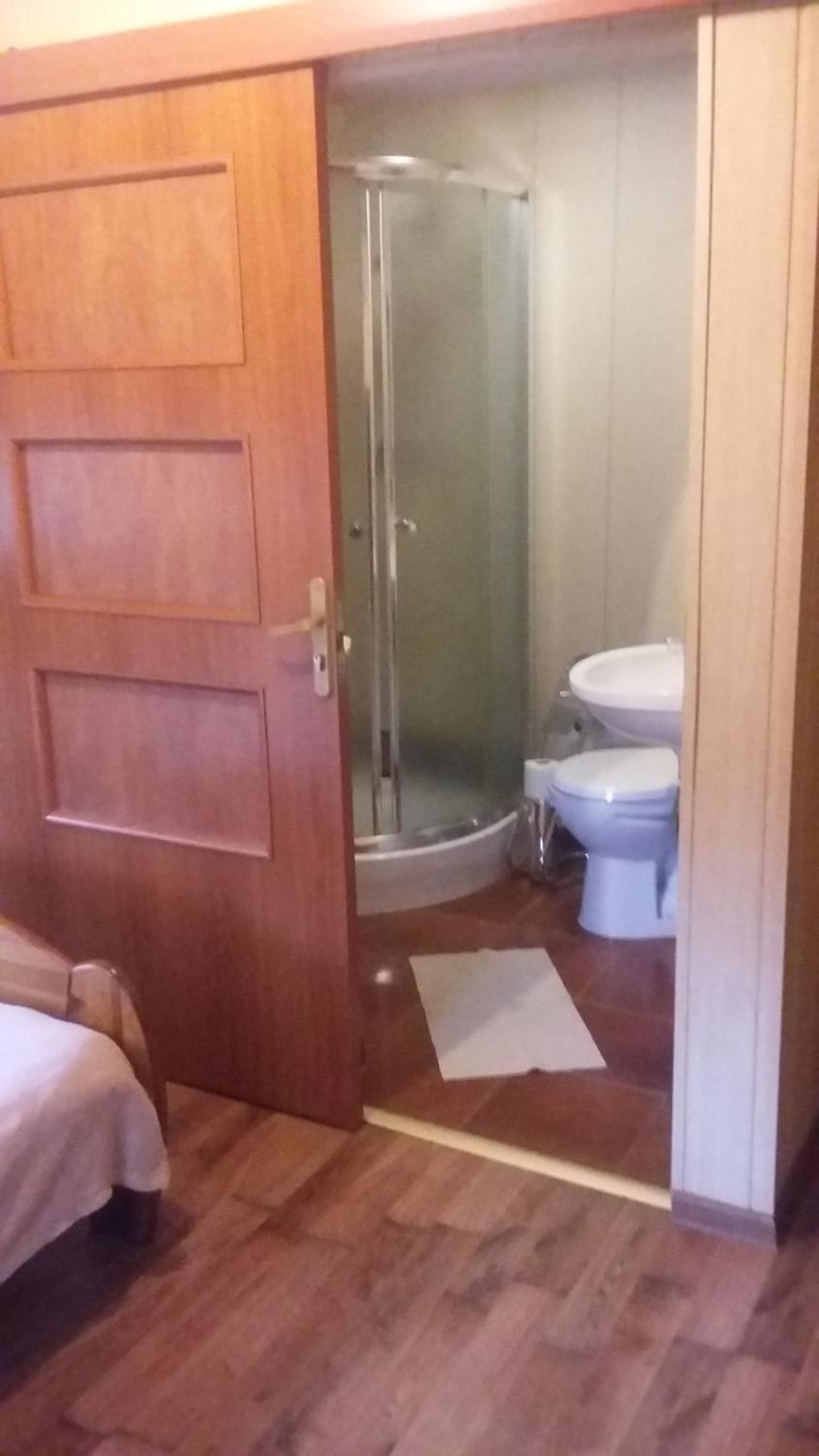 Economy Double Room photo 3