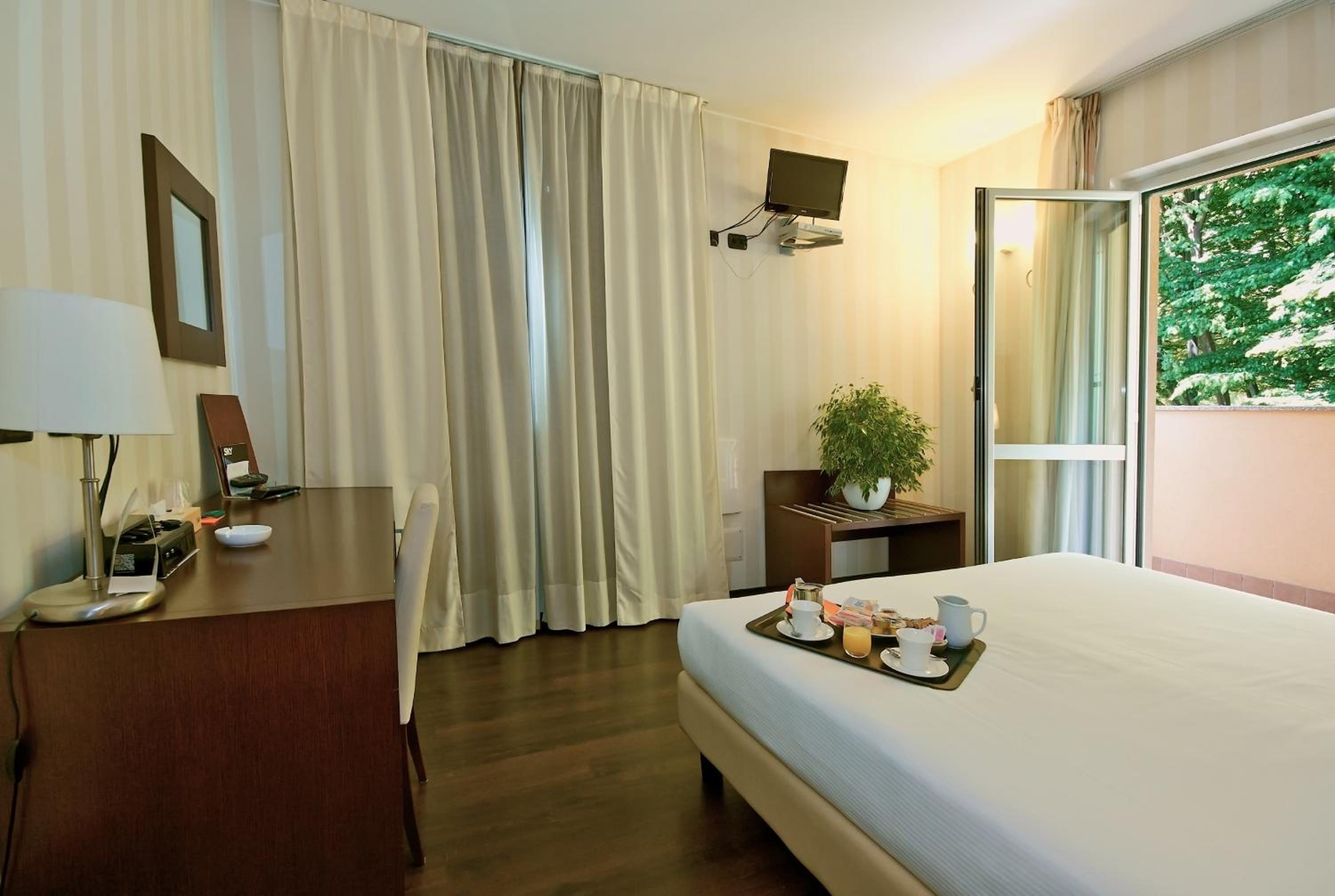 Double Room - Photo 1