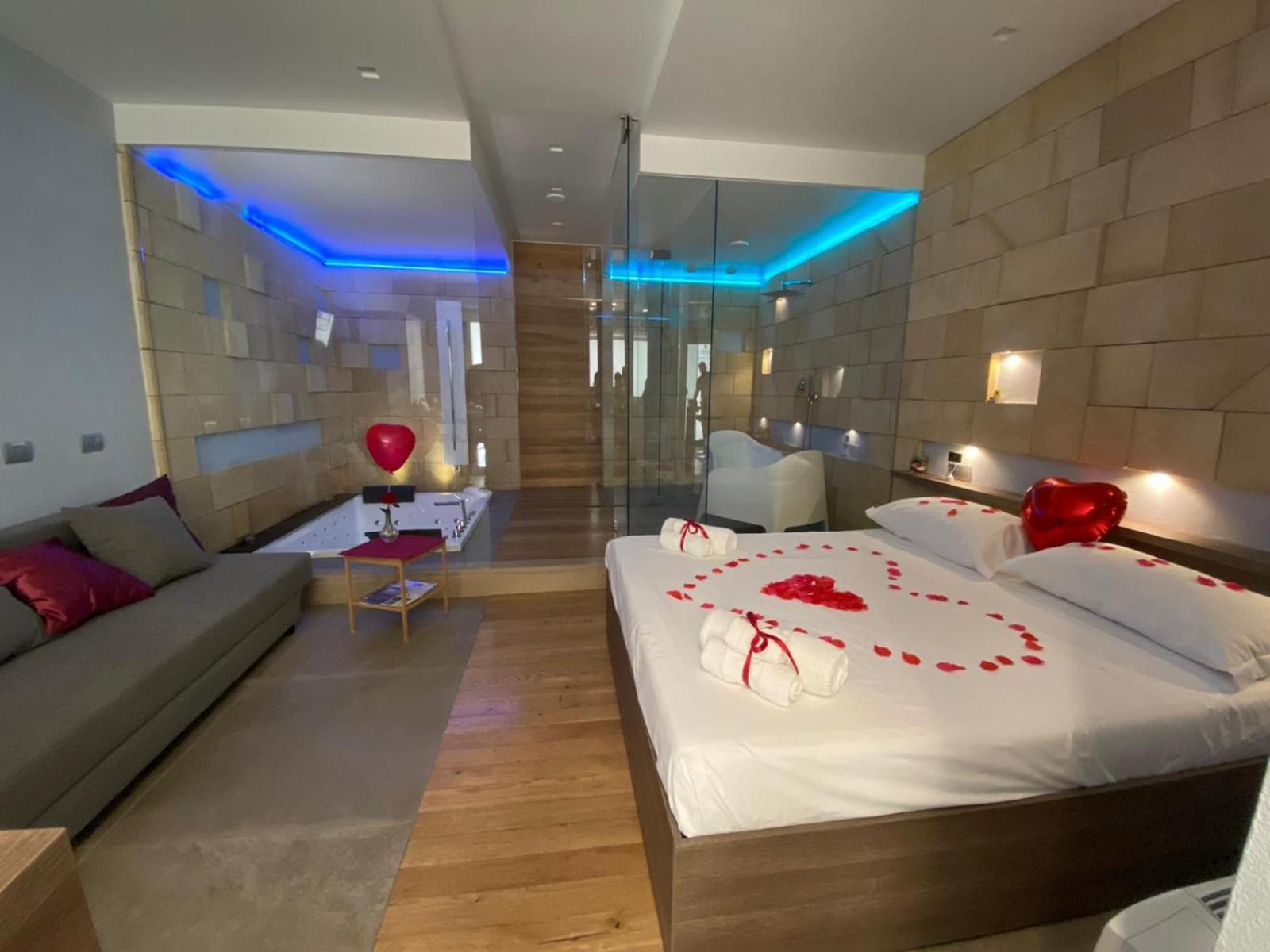 Double Room with Spa Bath